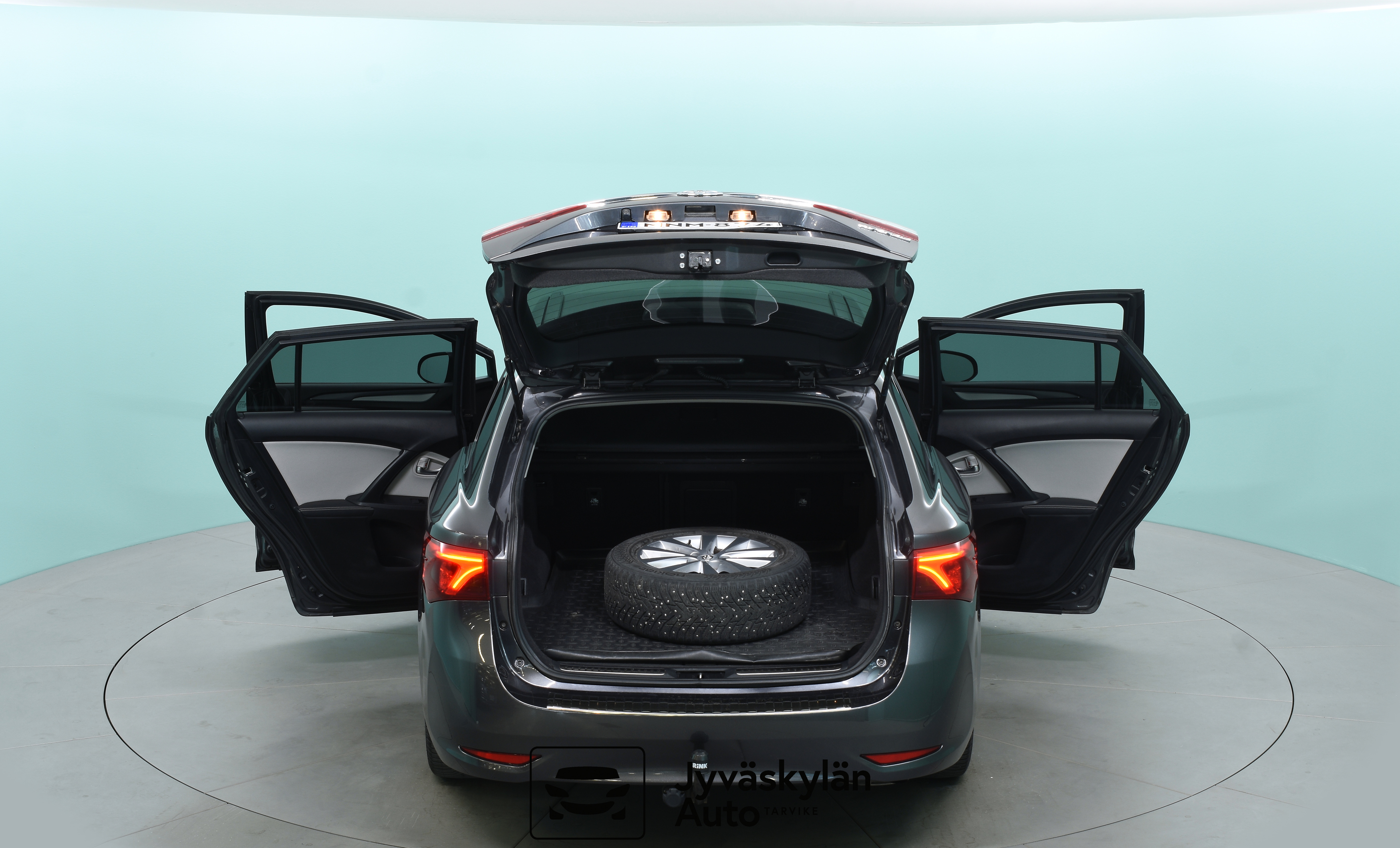 TOYOTA Avensis 2018