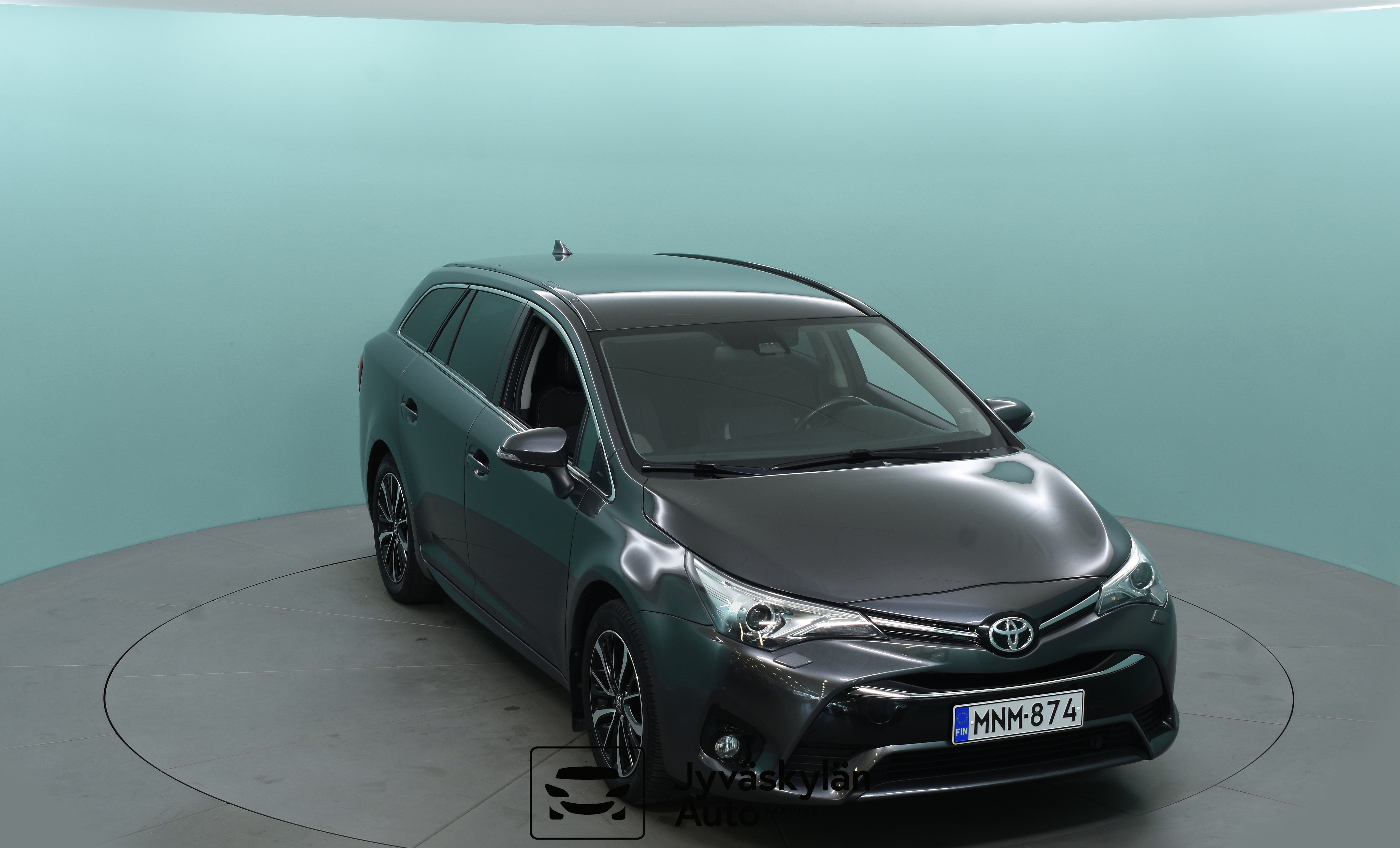 TOYOTA Avensis 2018