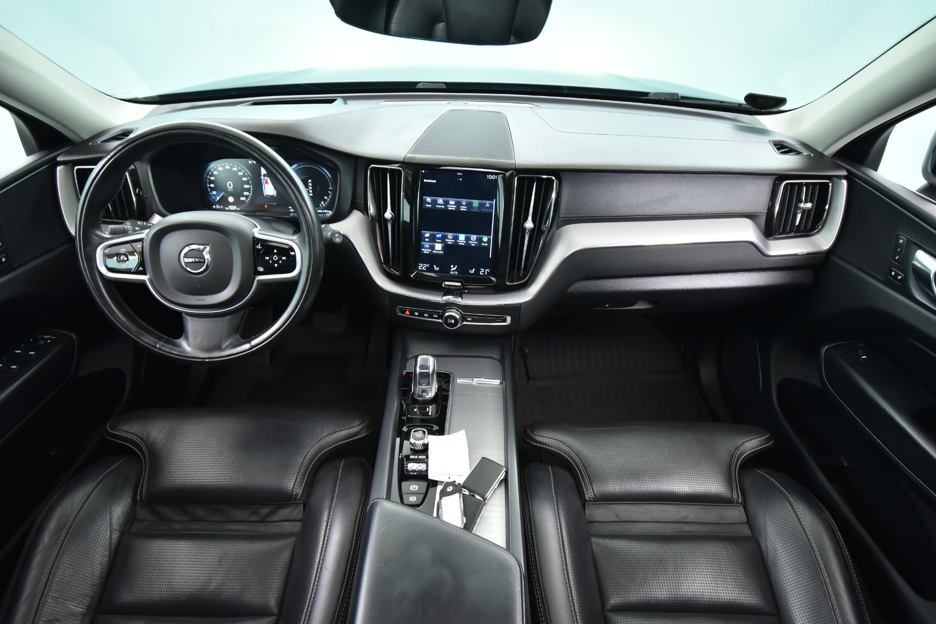 VOLVO XC60 2018
