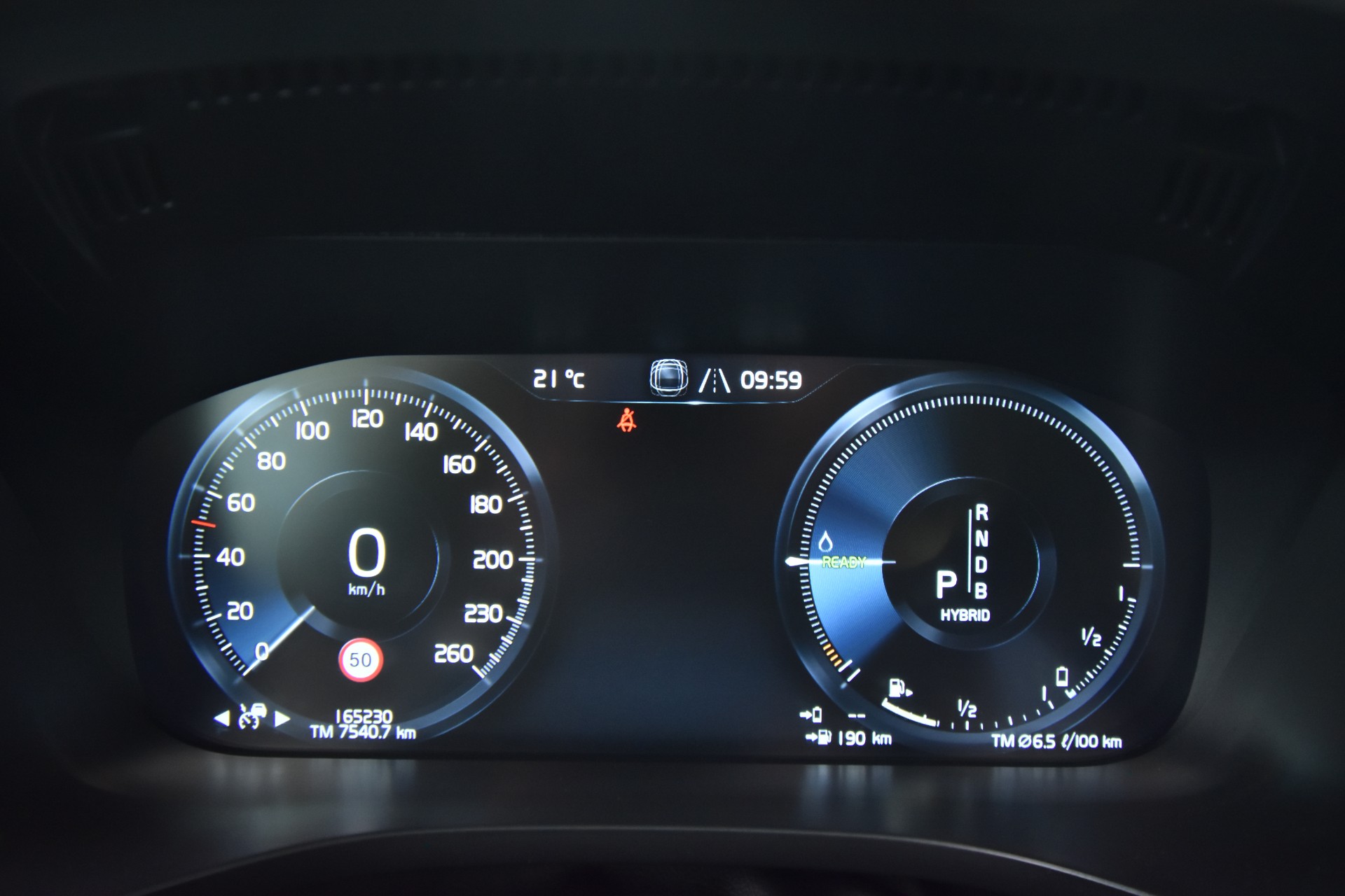 VOLVO XC60 2018