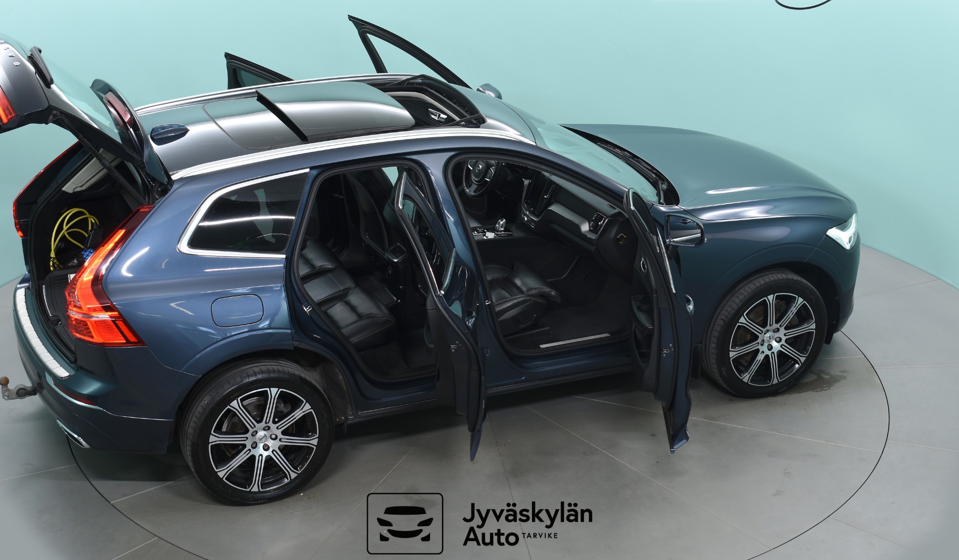 VOLVO XC60 2018