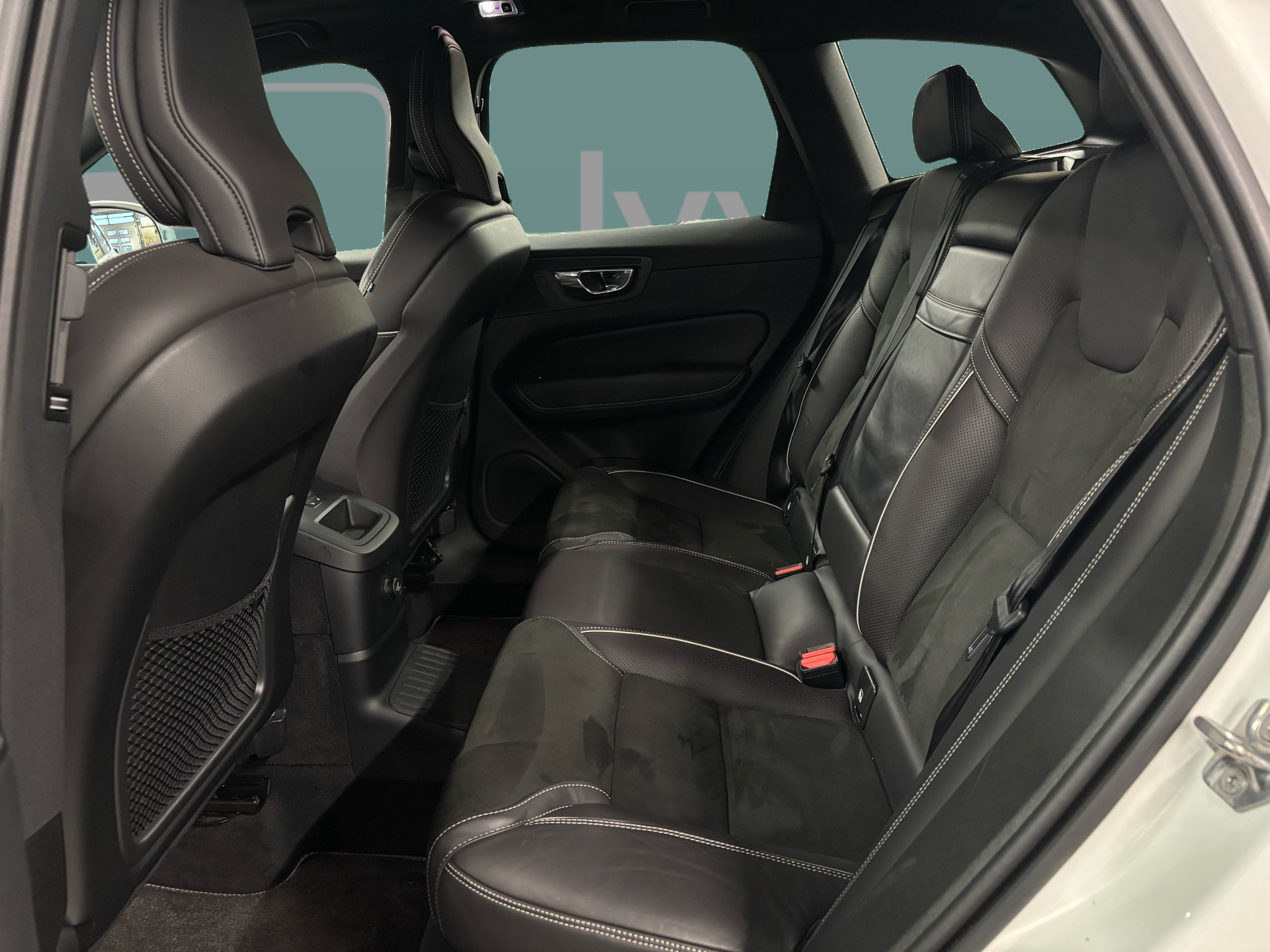 VOLVO XC60 2019
