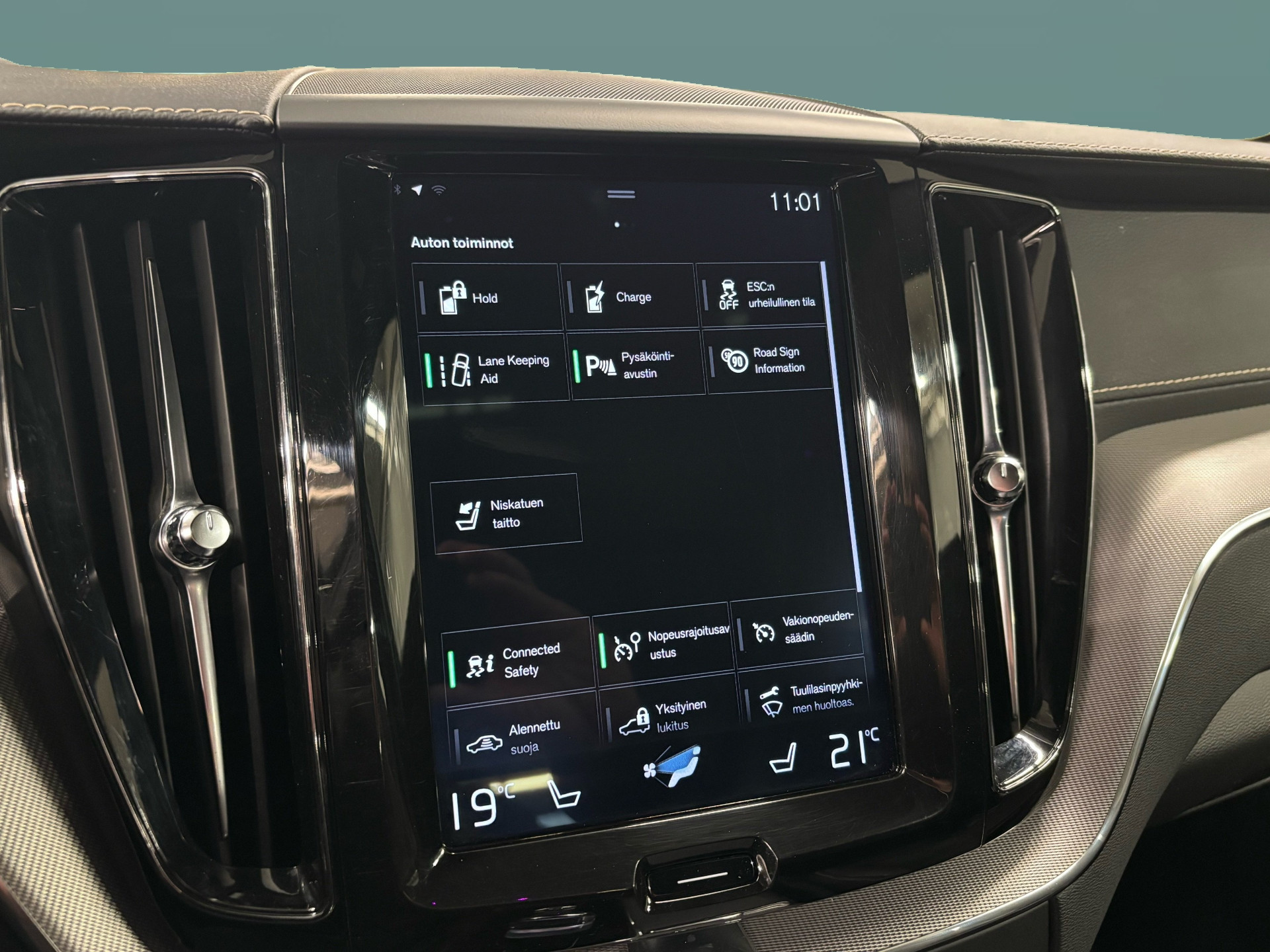 VOLVO XC60 2019