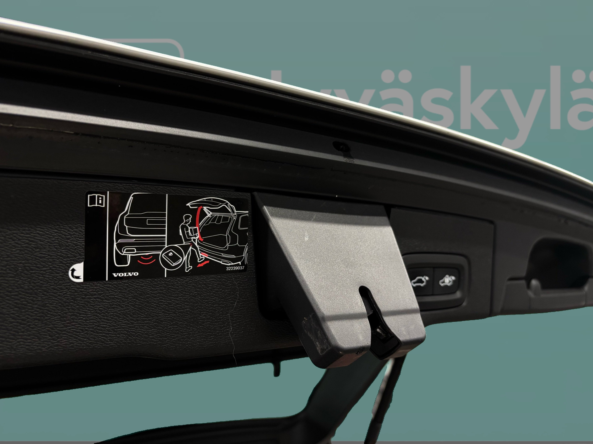 VOLVO XC60 2019