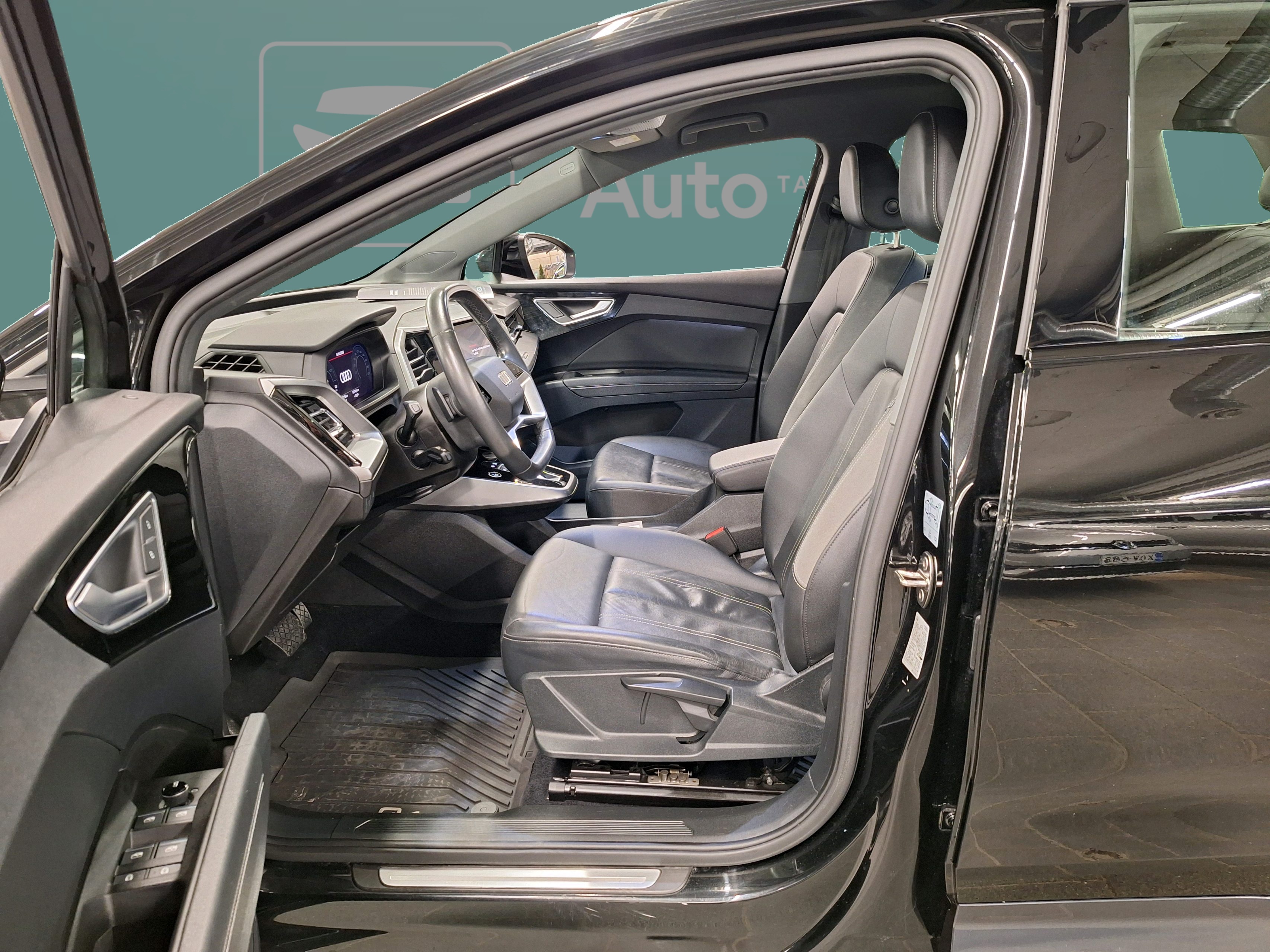 AUDI Q4 e-tron 2022