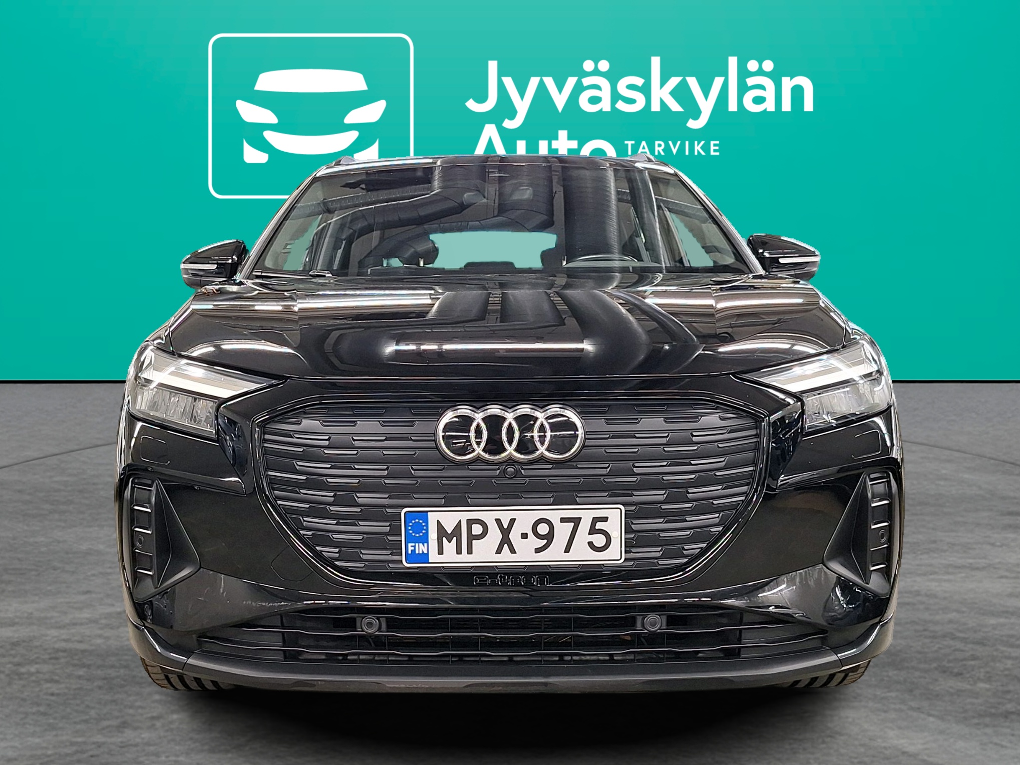 AUDI Q4 e-tron 2022
