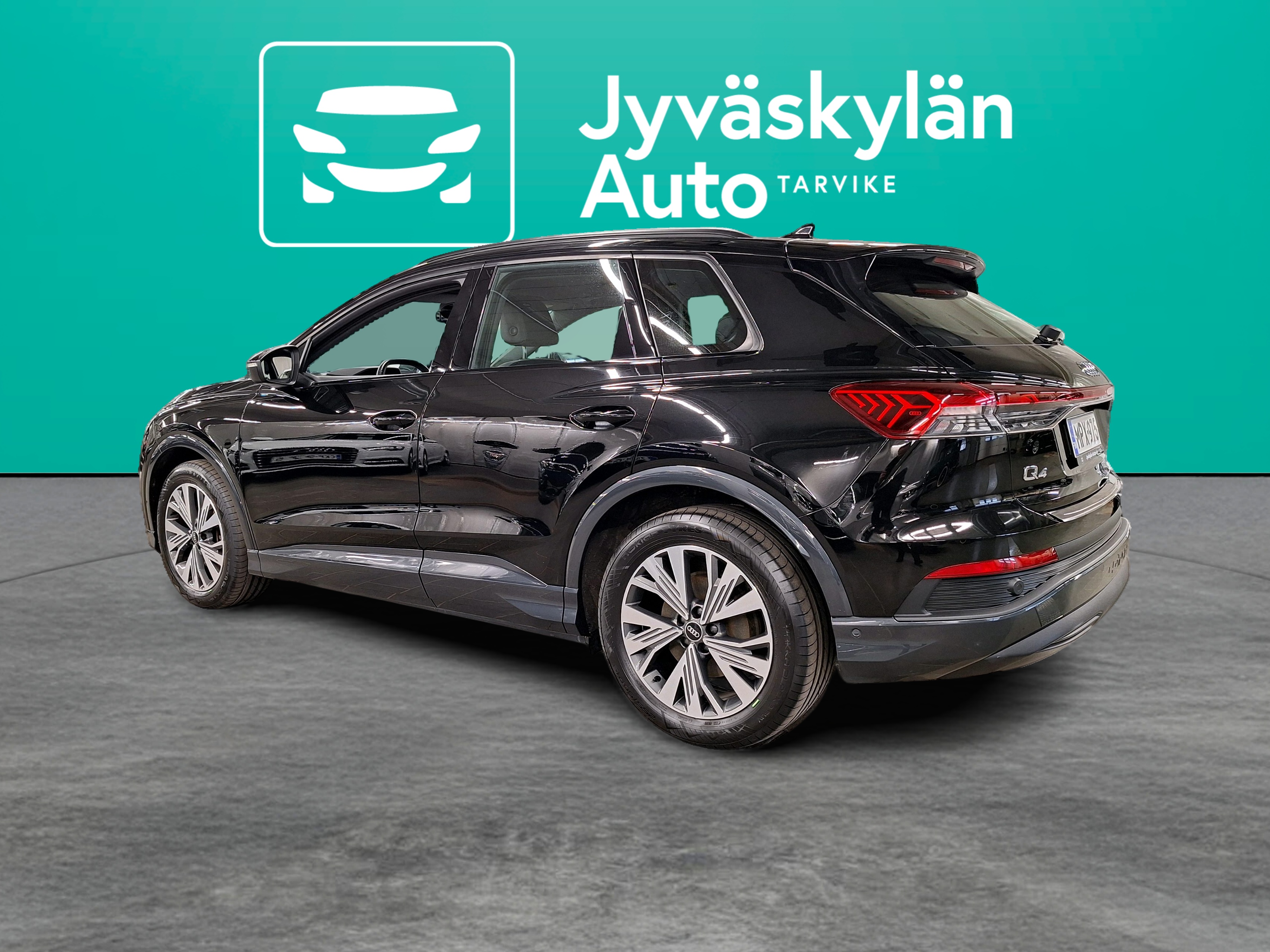 AUDI Q4 e-tron 2022