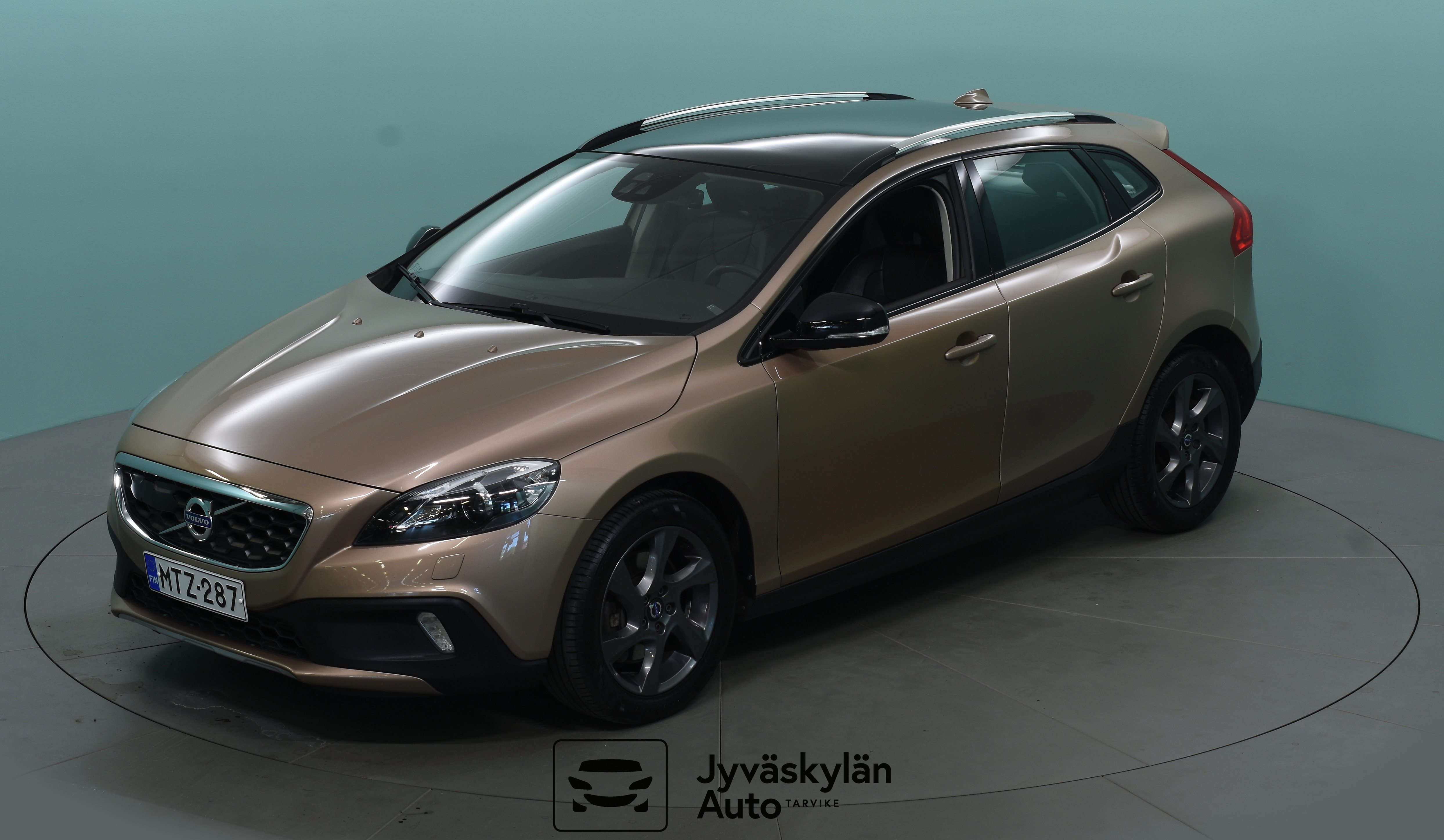 VOLVO V40 Cross Country 2015