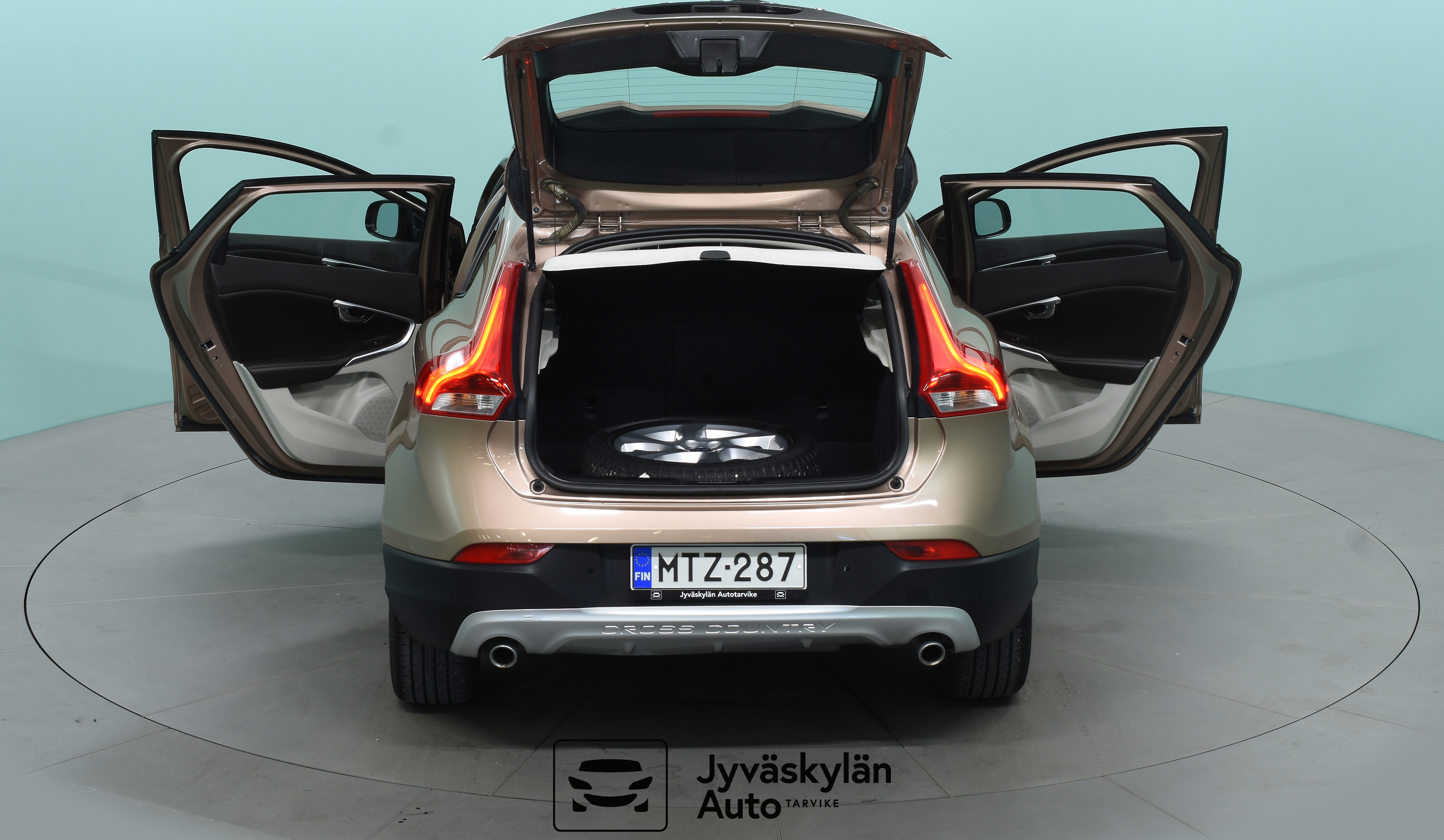 VOLVO V40 Cross Country 2015