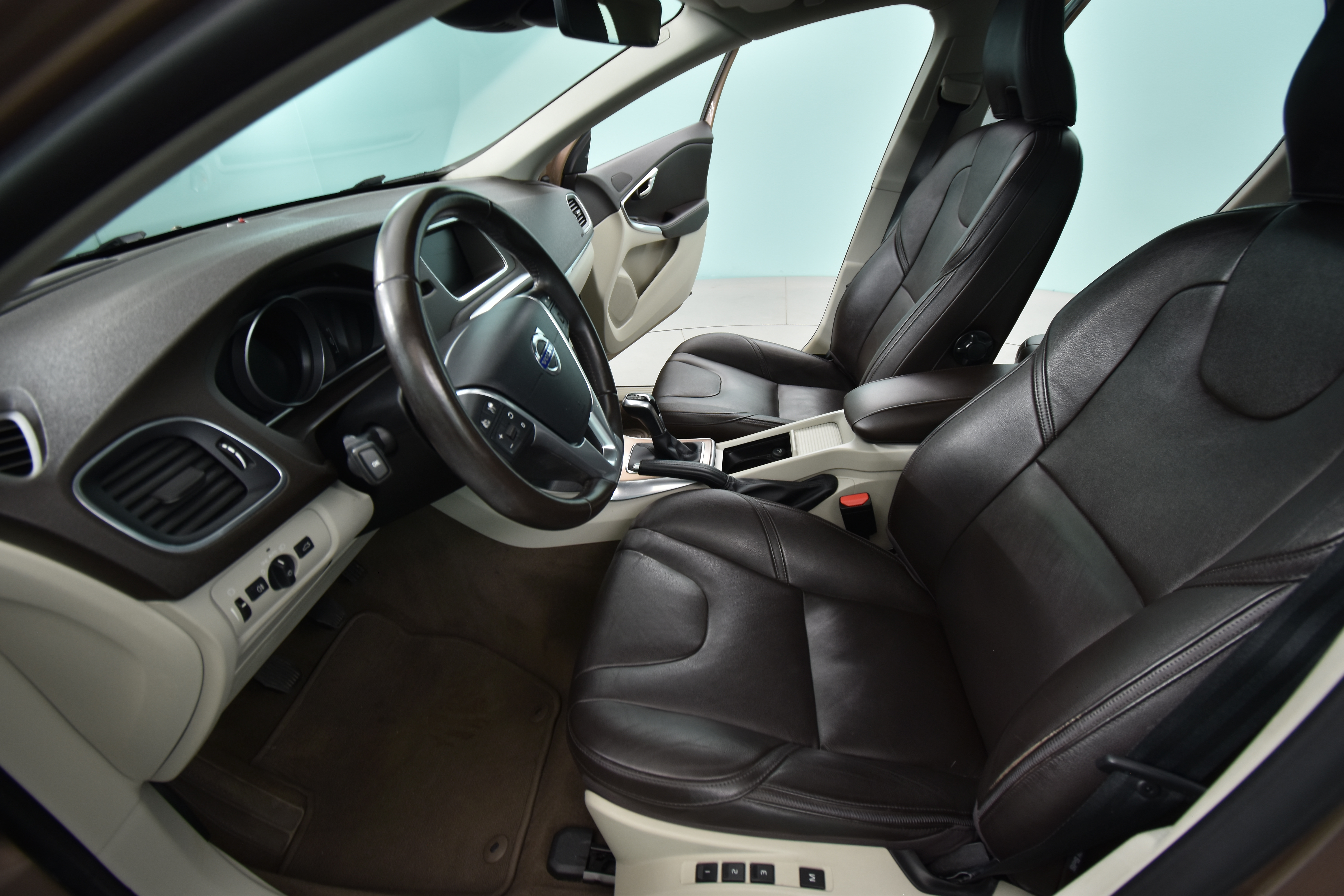VOLVO V40 Cross Country 2015