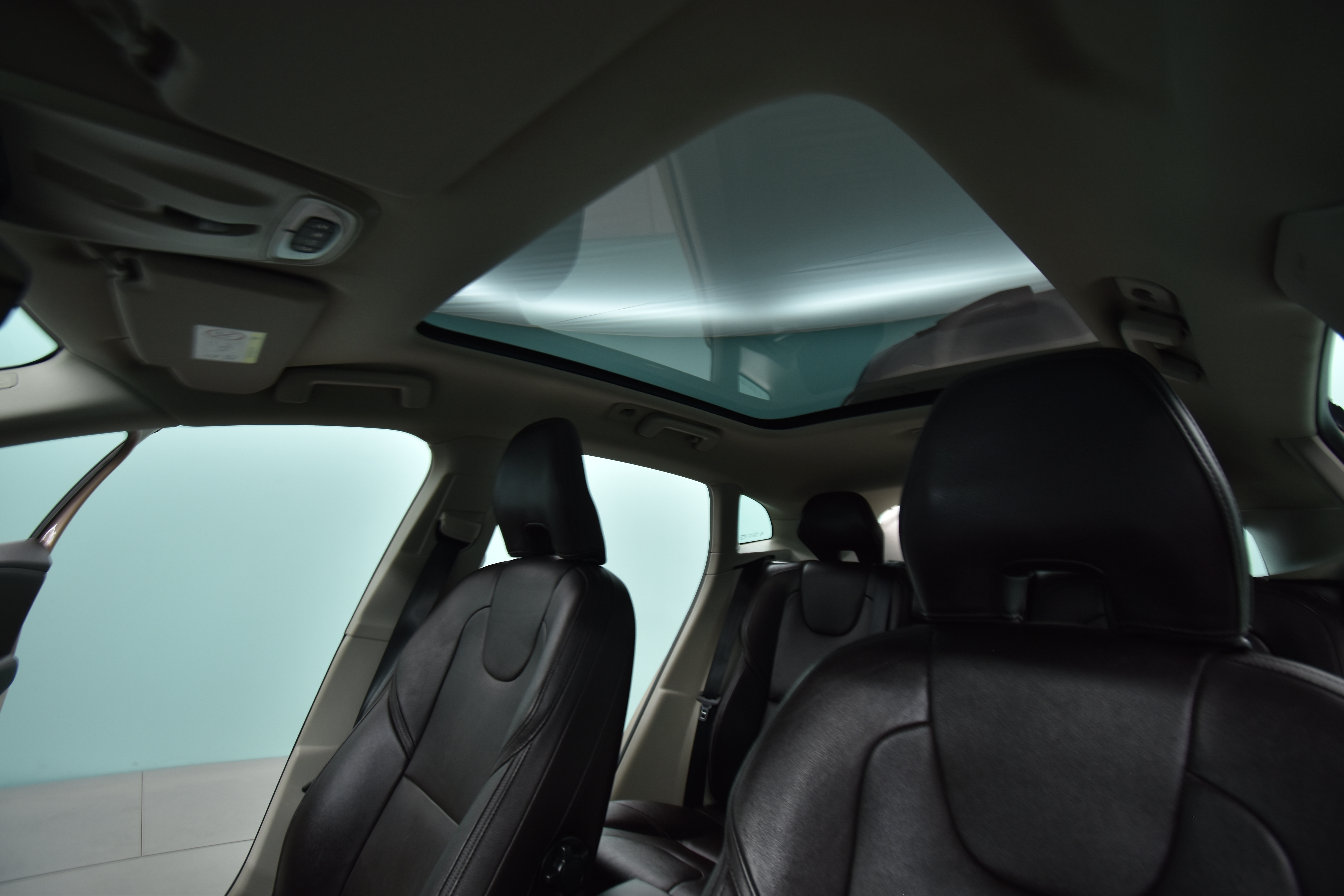 VOLVO V40 Cross Country 2015
