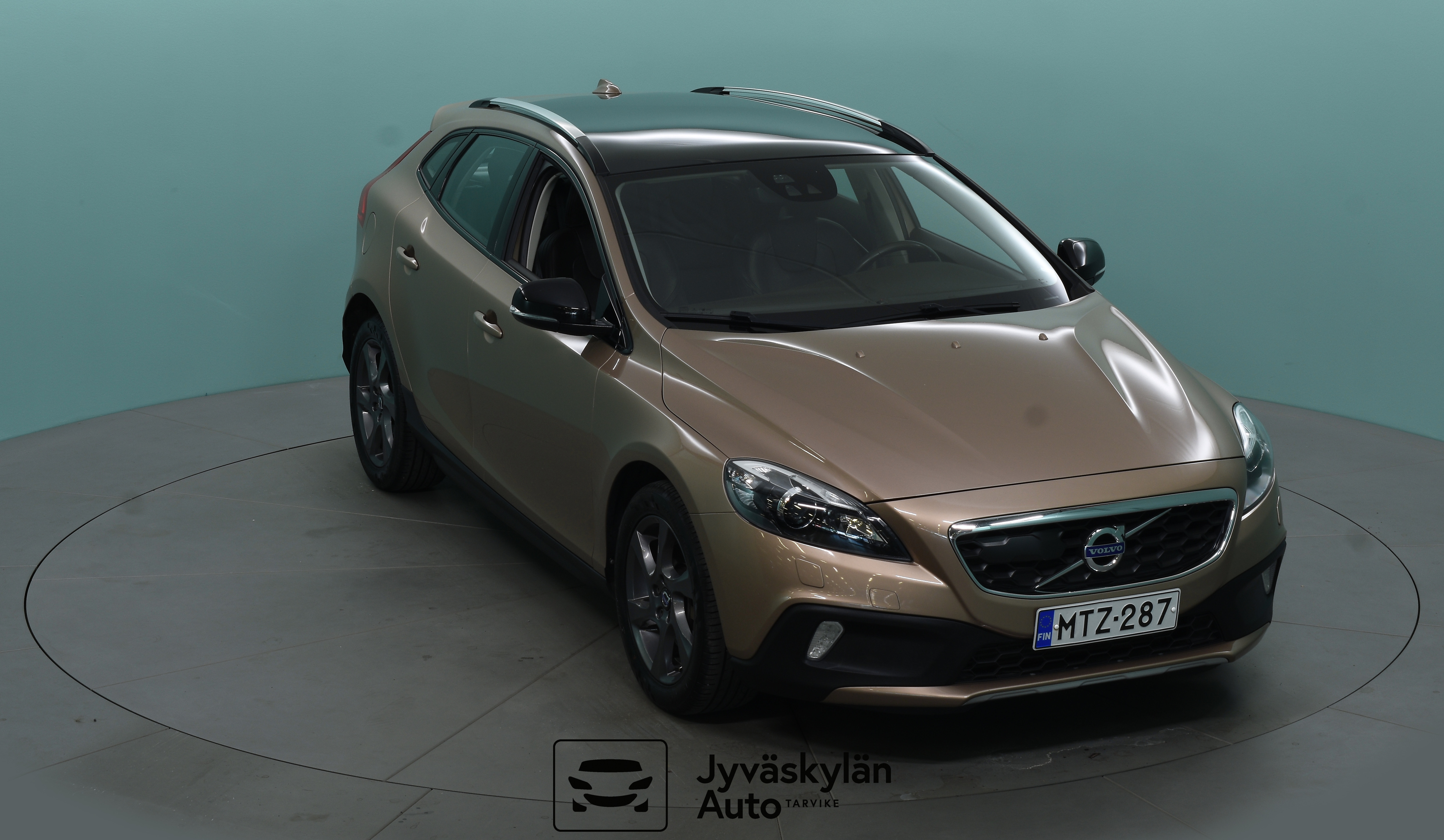 VOLVO V40 Cross Country 2015