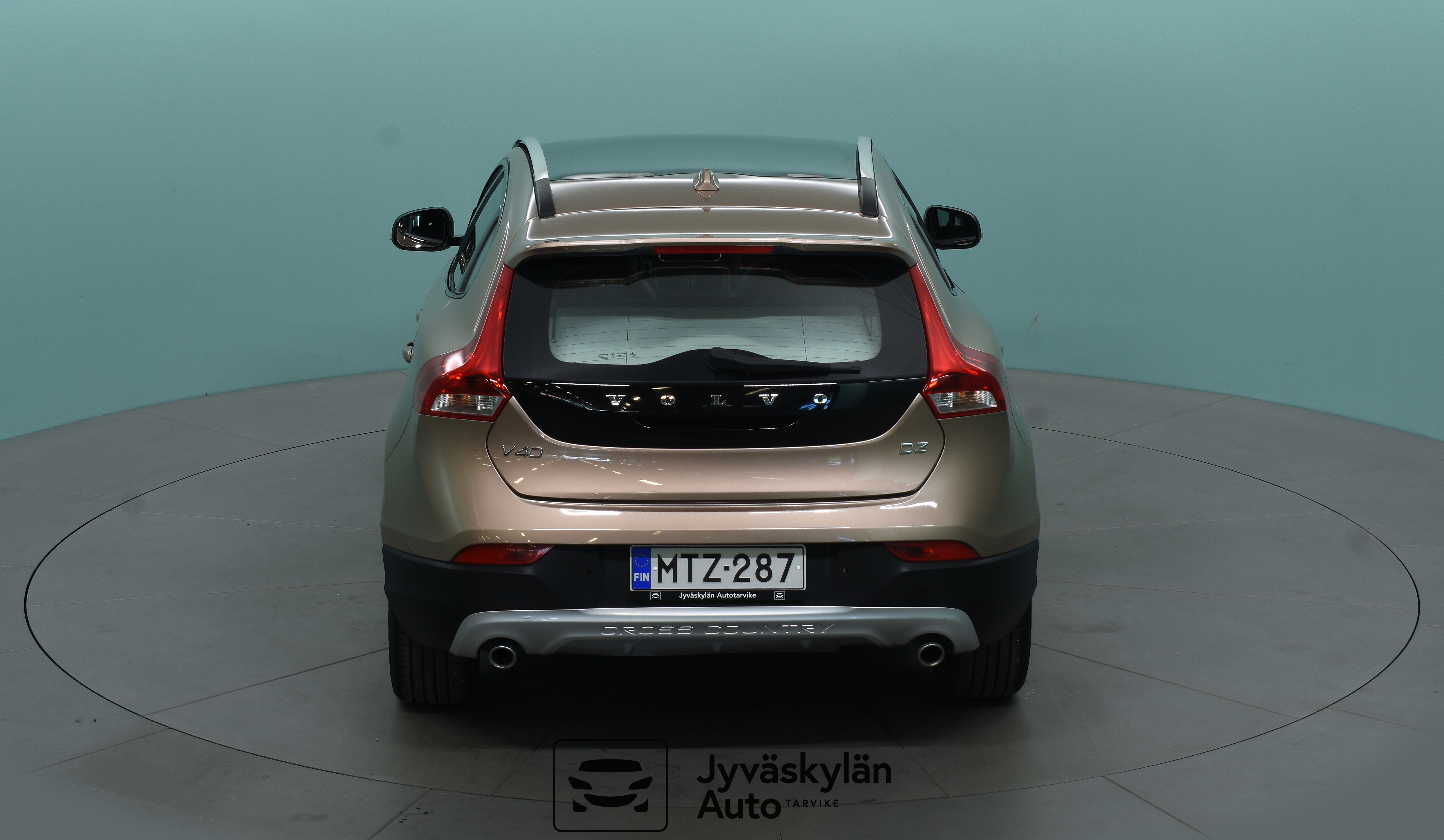 VOLVO V40 Cross Country 2015