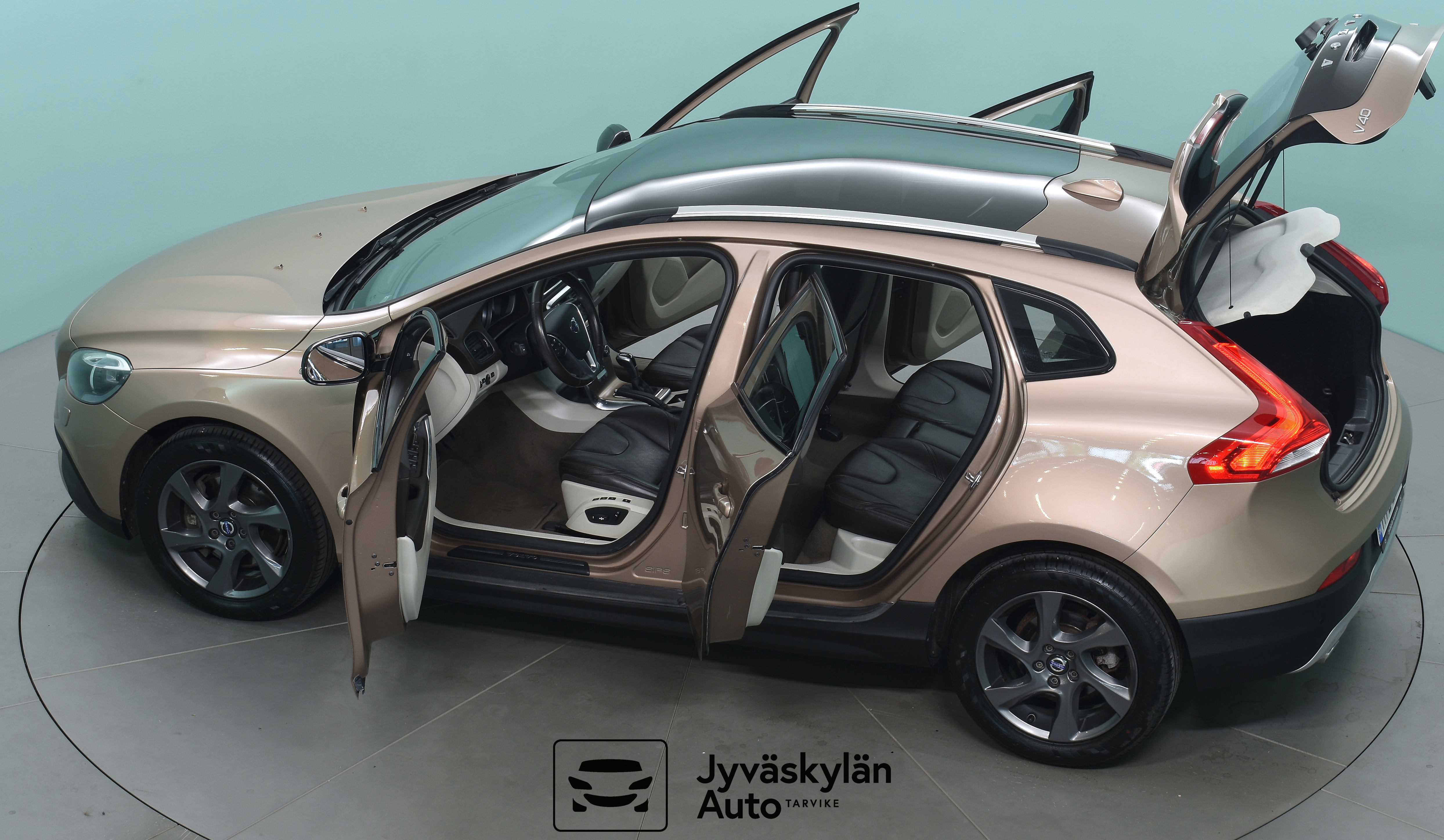 VOLVO V40 Cross Country 2015