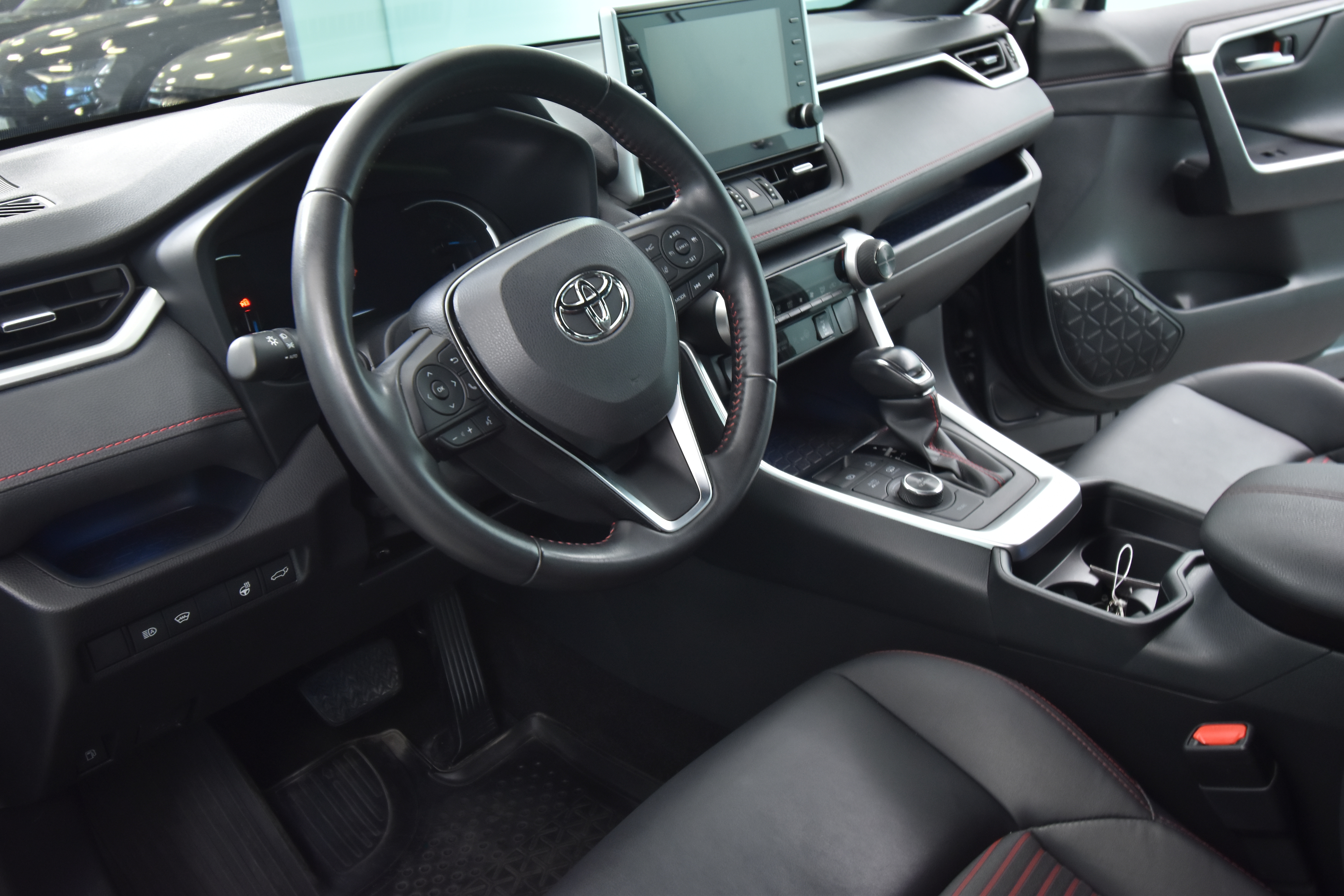 TOYOTA RAV4 Plug-in 2021