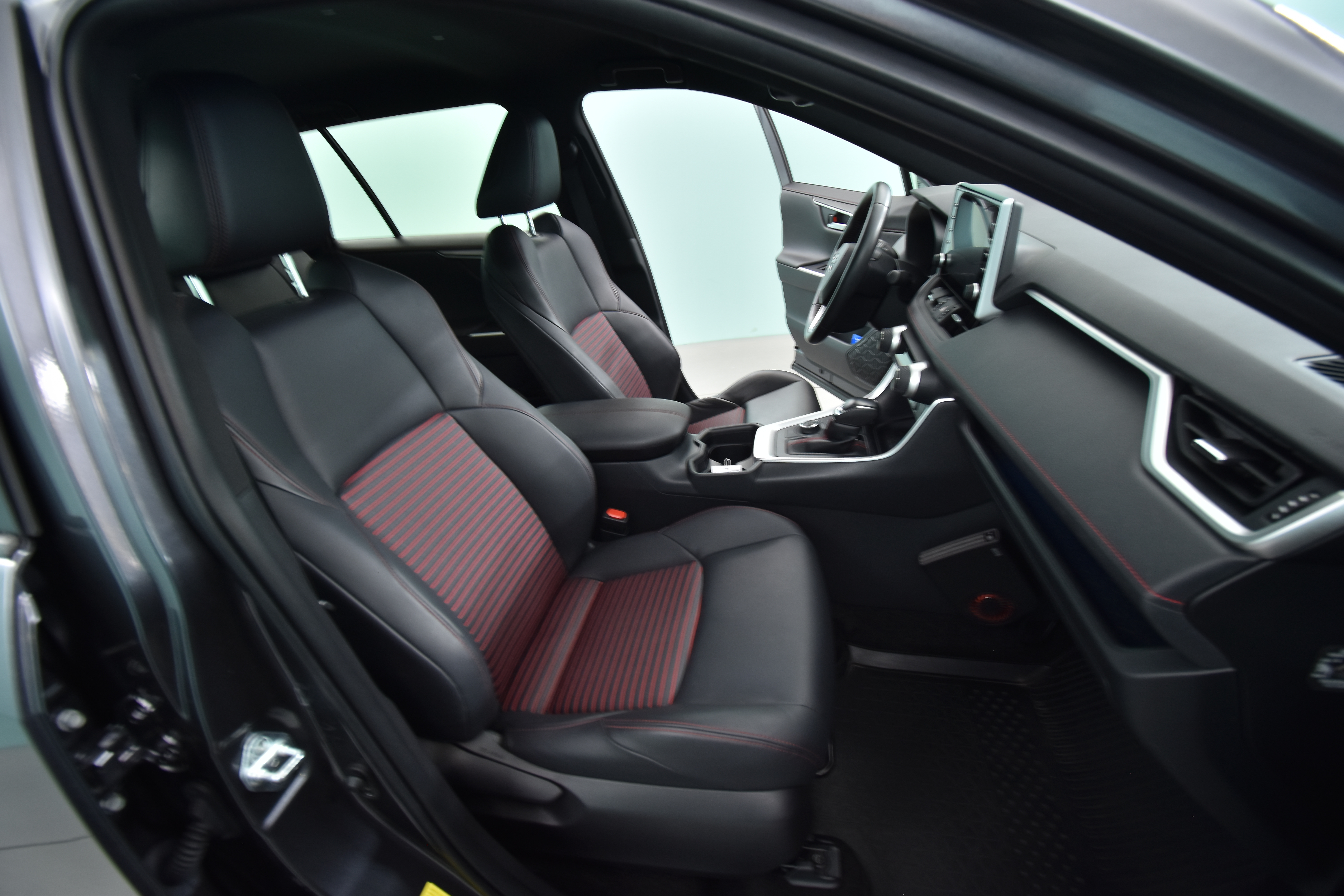 TOYOTA RAV4 Plug-in 2021
