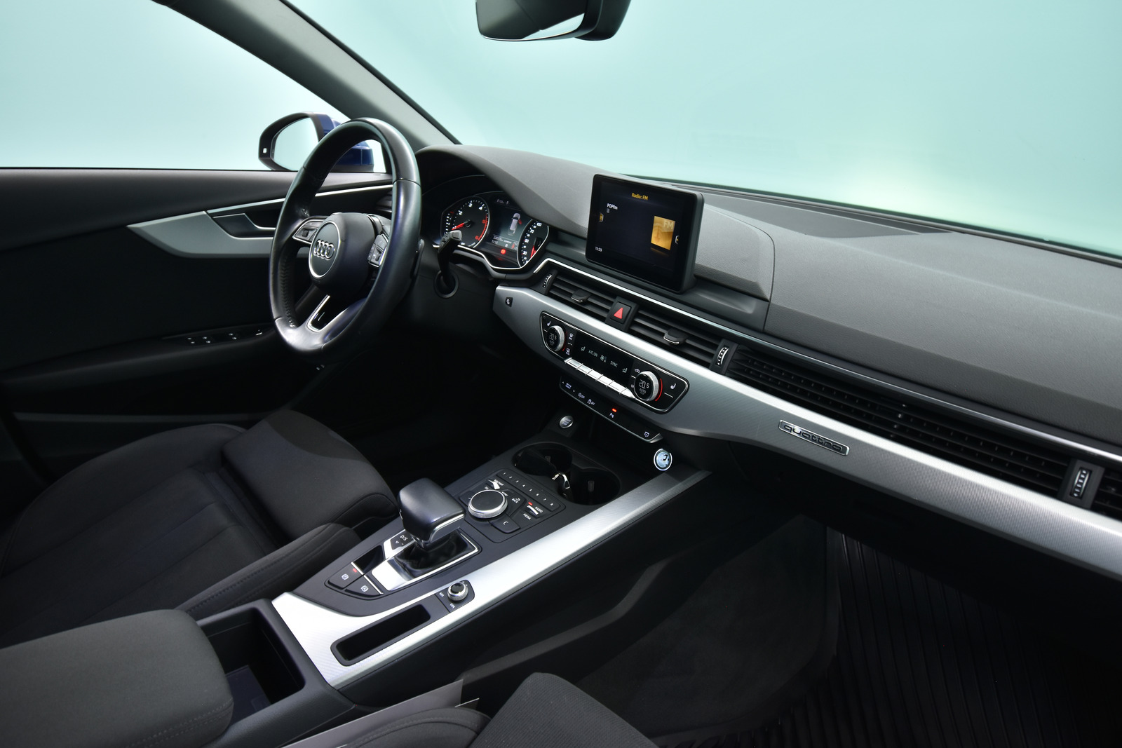 AUDI A4 2017