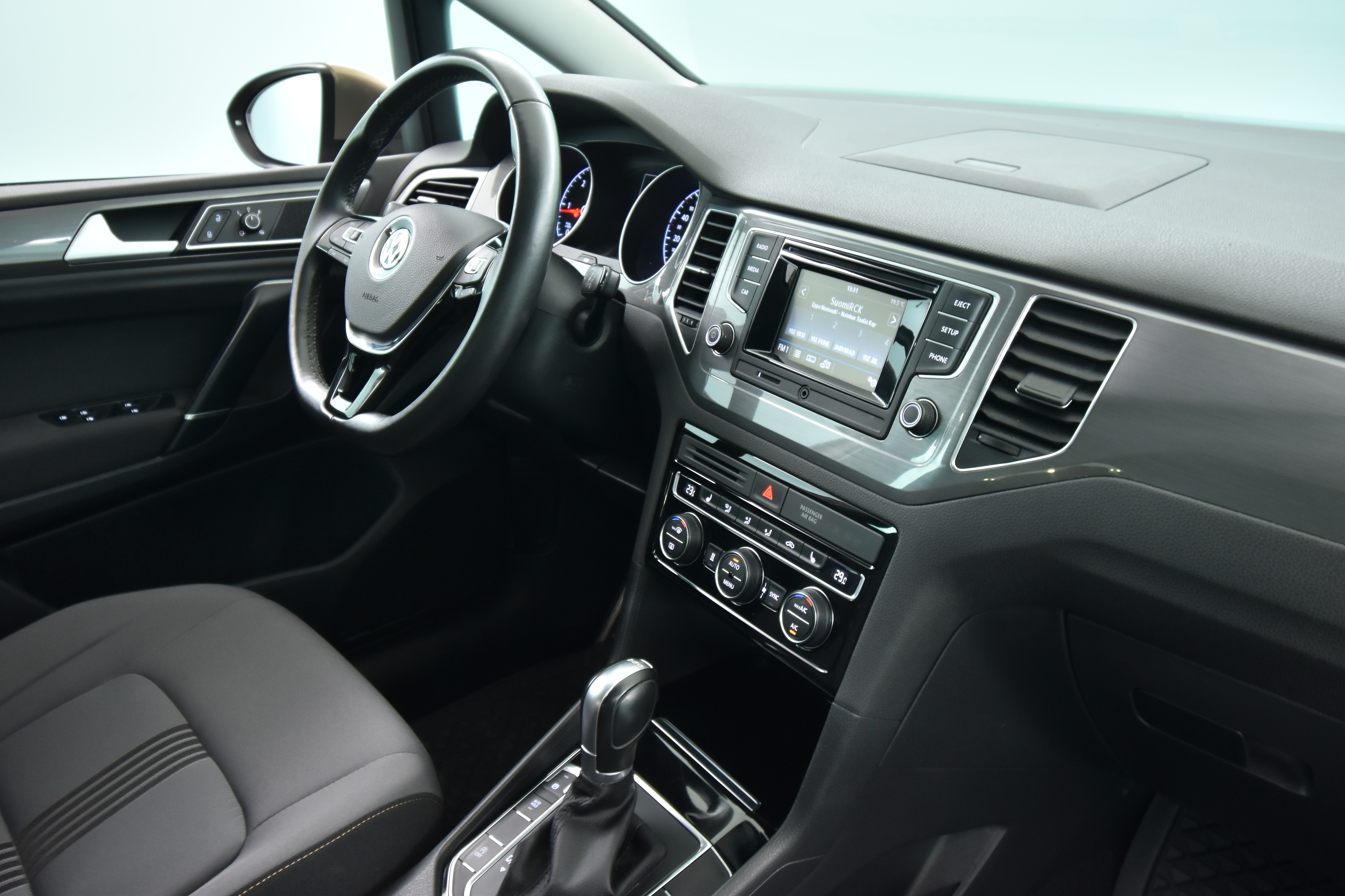 VOLKSWAGEN Golf Sportsvan 2016