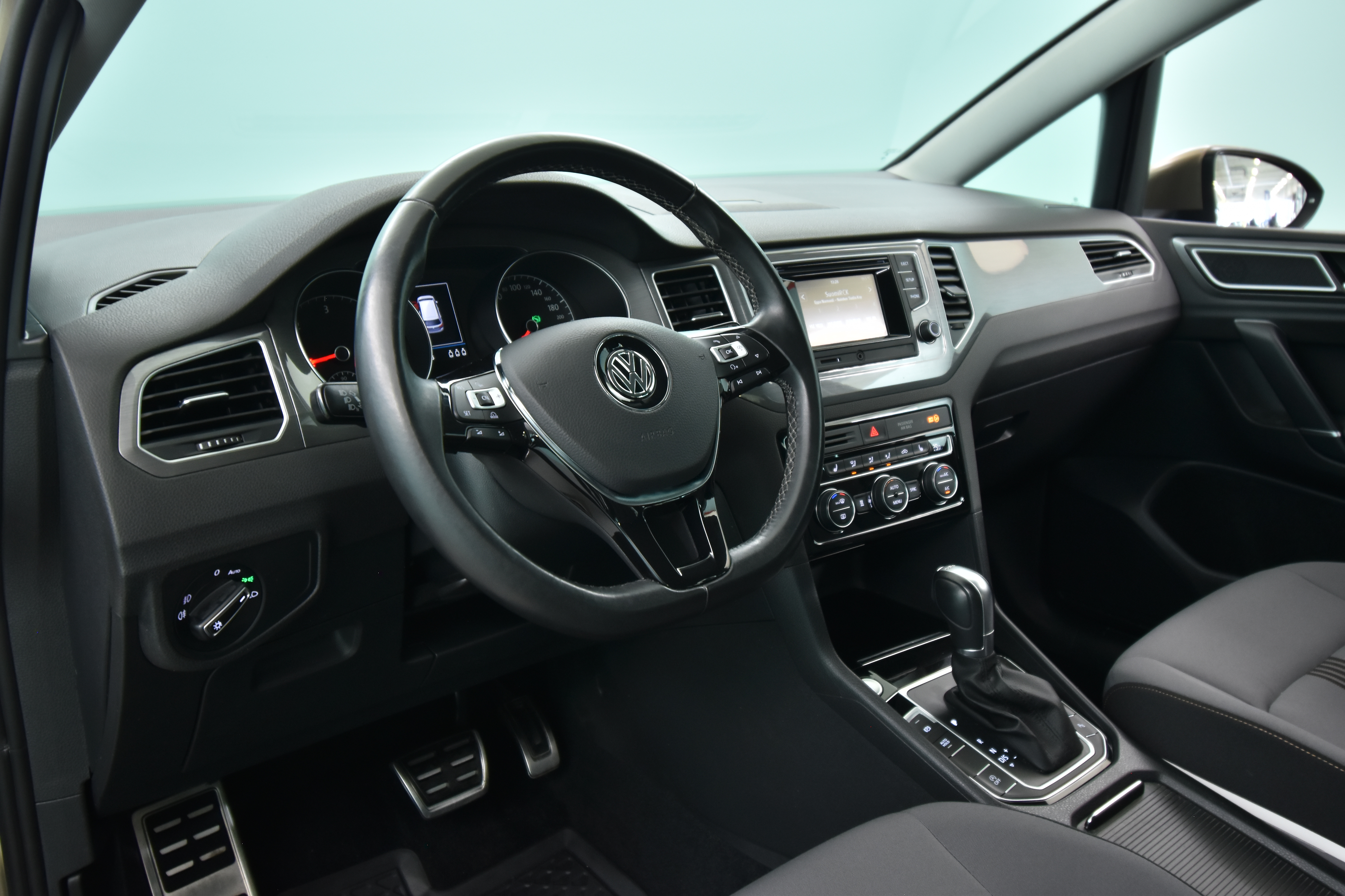 VOLKSWAGEN Golf Sportsvan 2016