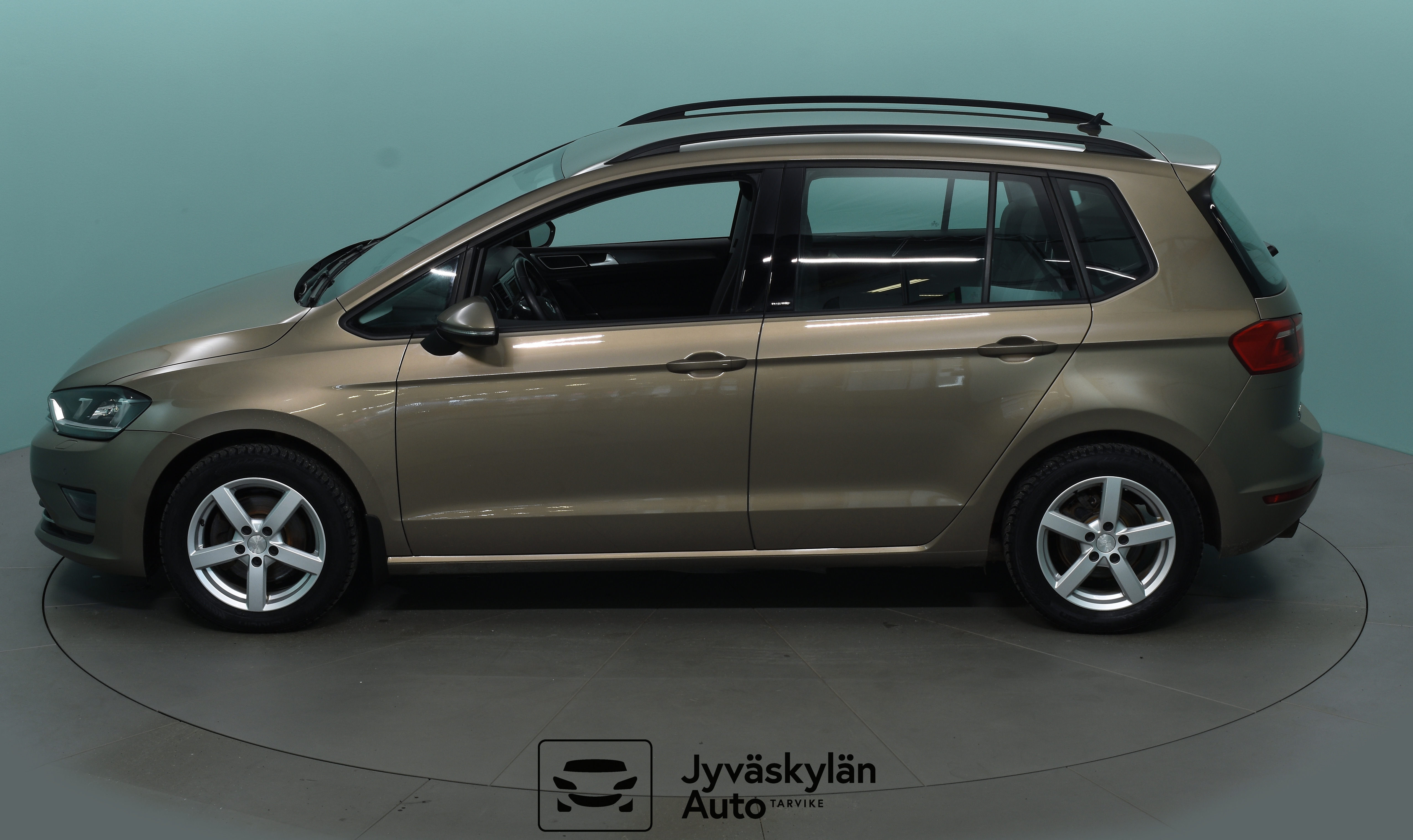 VOLKSWAGEN Golf Sportsvan 2016