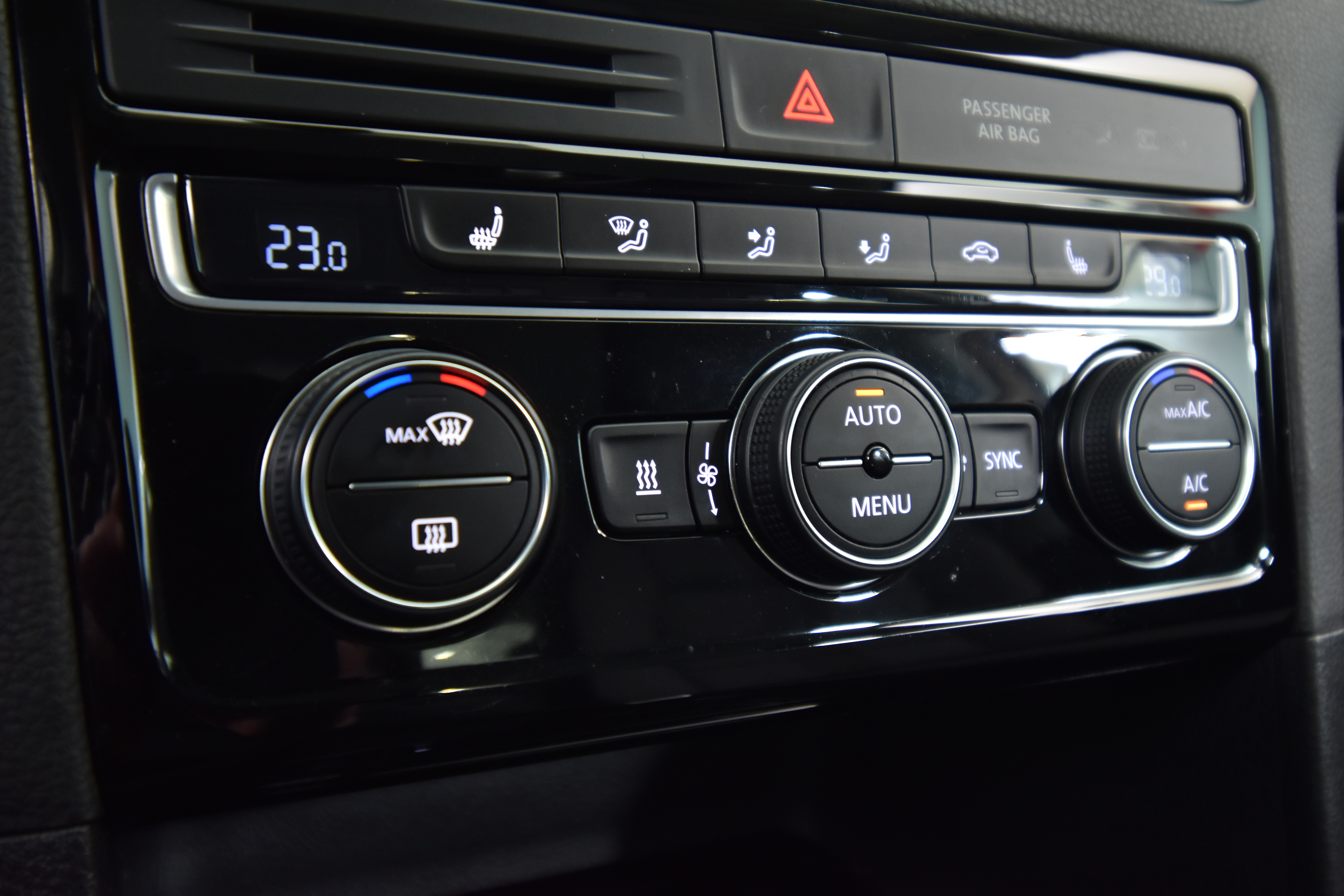 VOLKSWAGEN Golf Sportsvan 2016