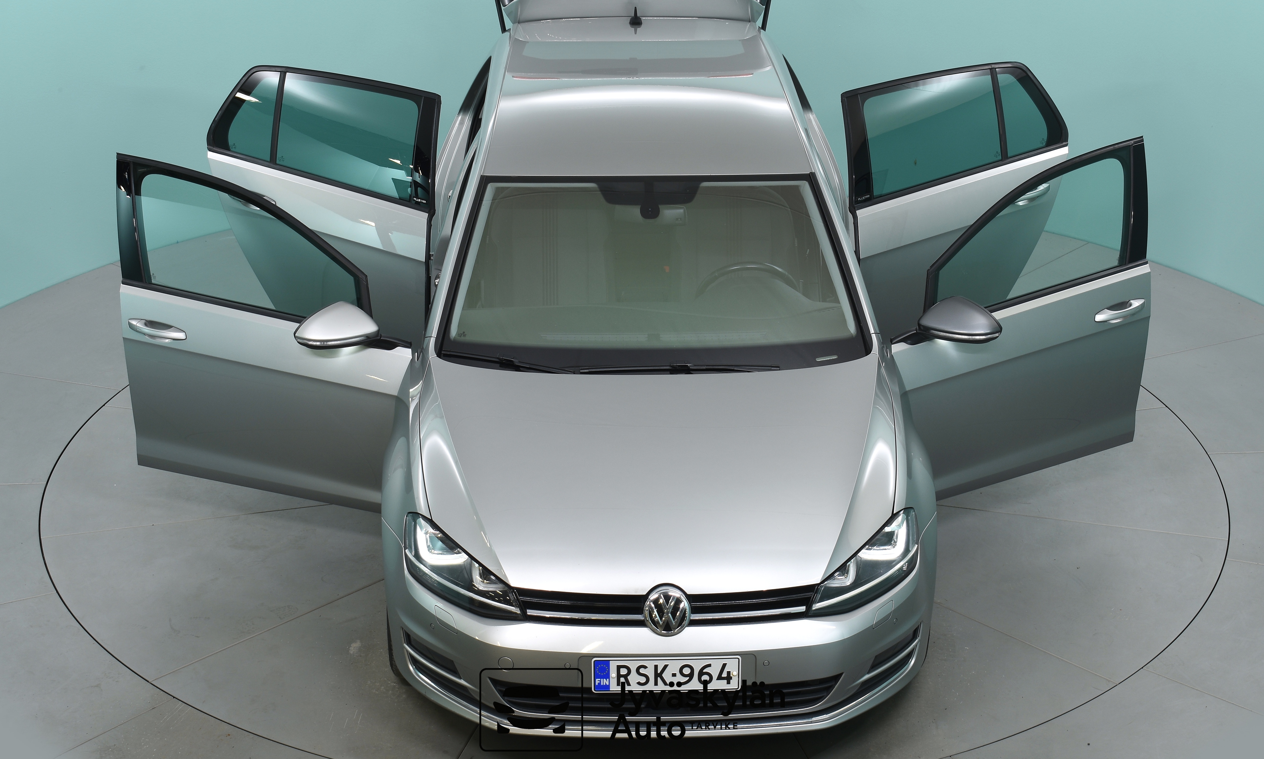 VOLKSWAGEN Golf 2016