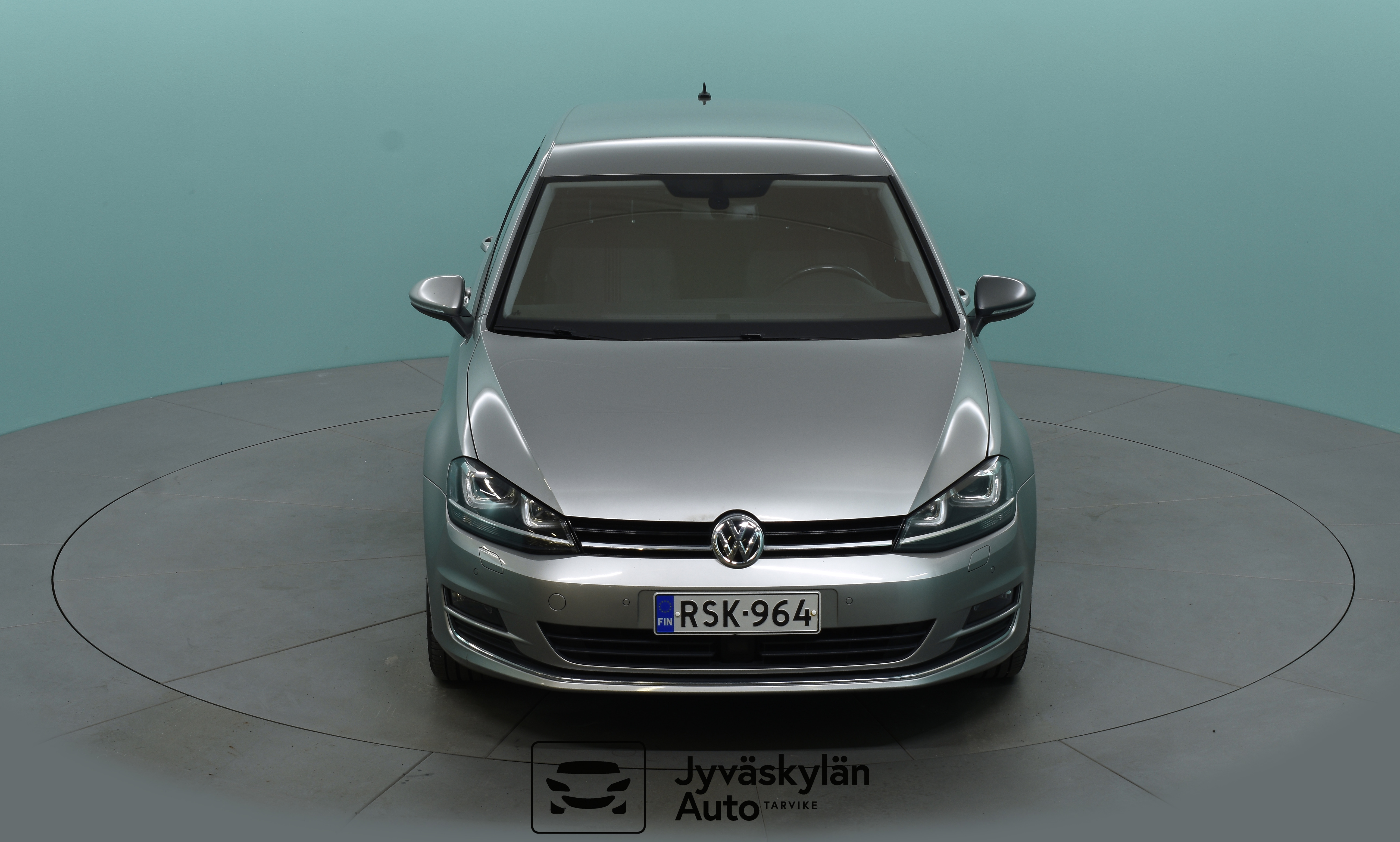 VOLKSWAGEN Golf 2016