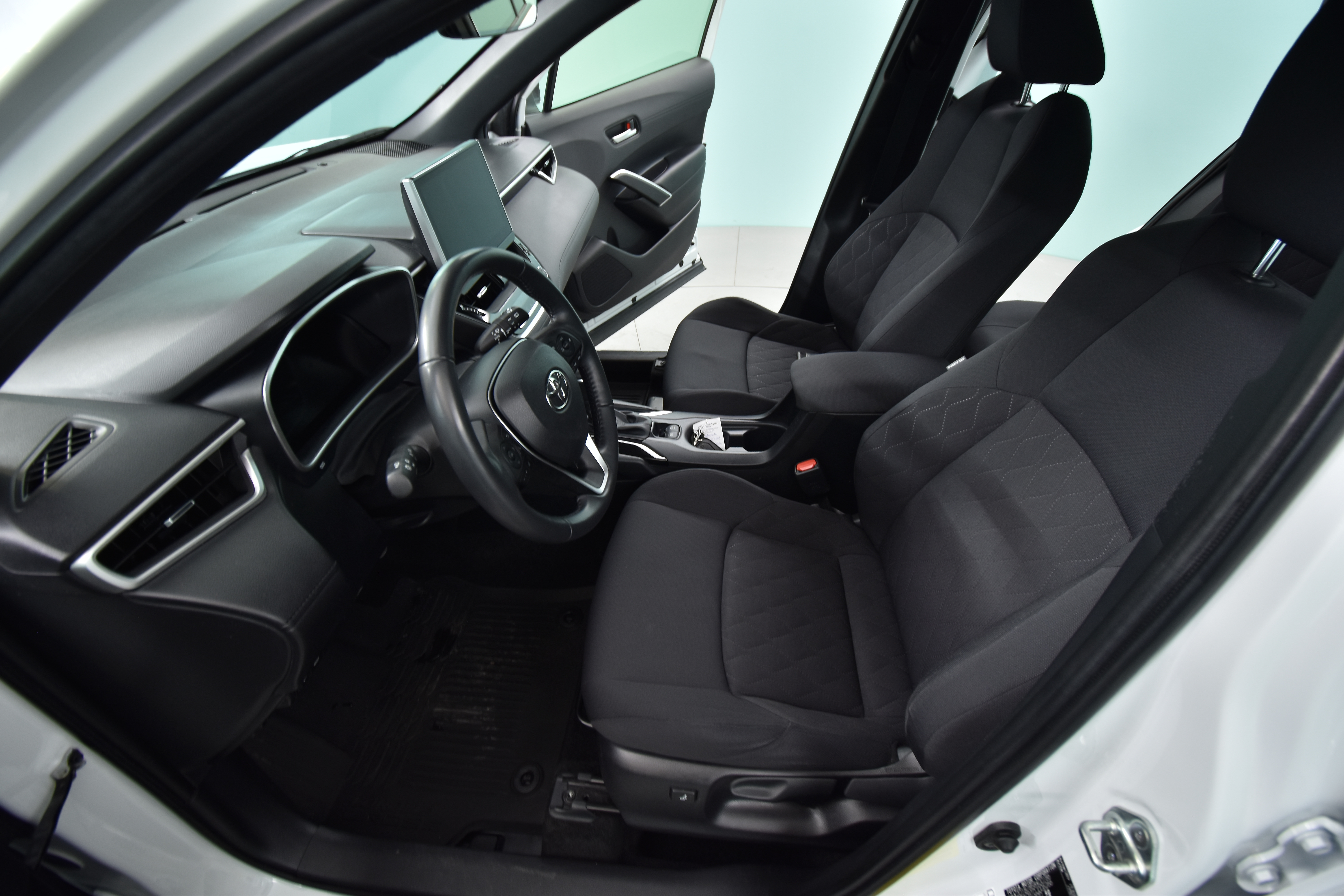 TOYOTA Corolla Cross 2023