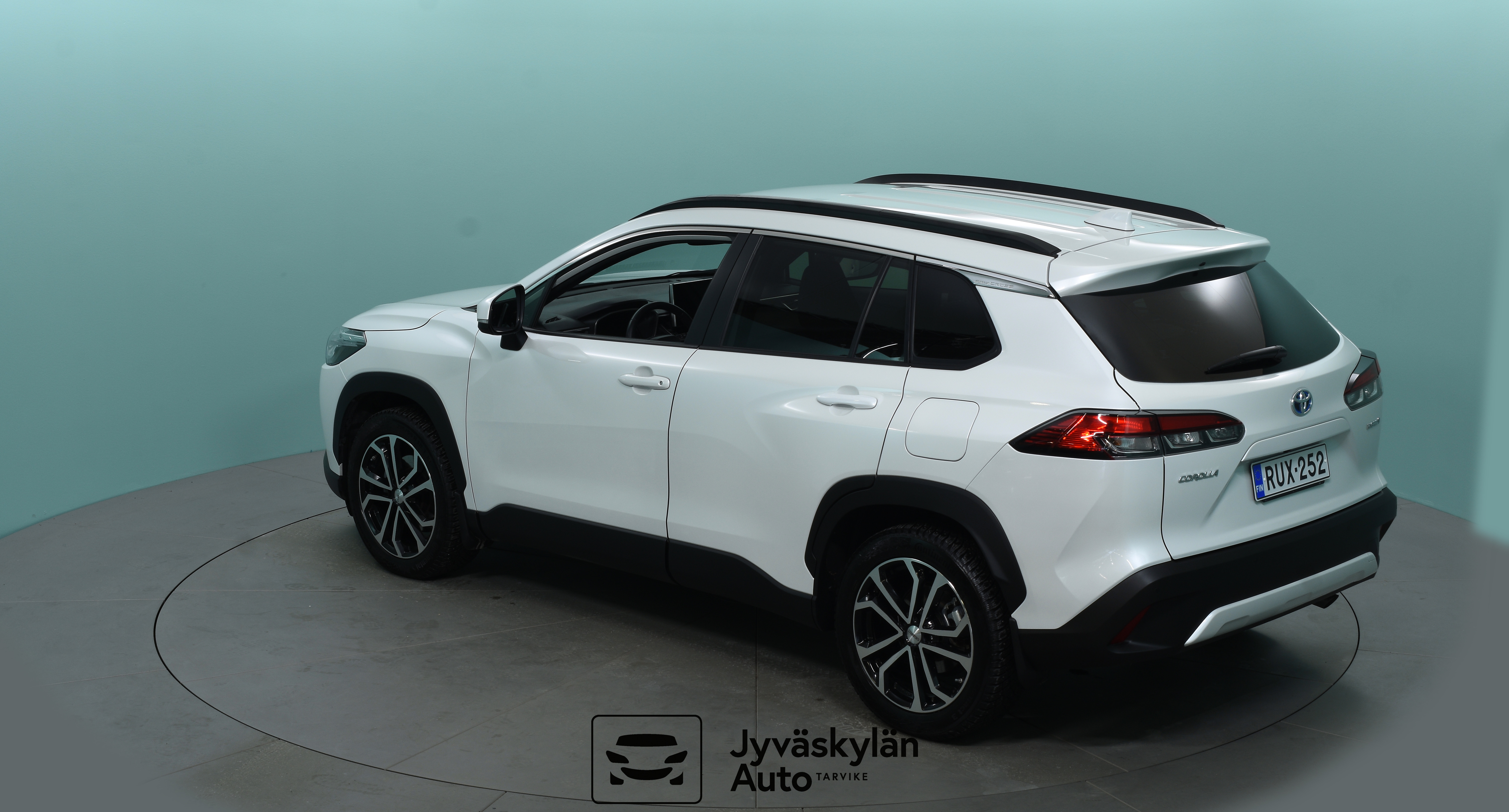 TOYOTA Corolla Cross 2023