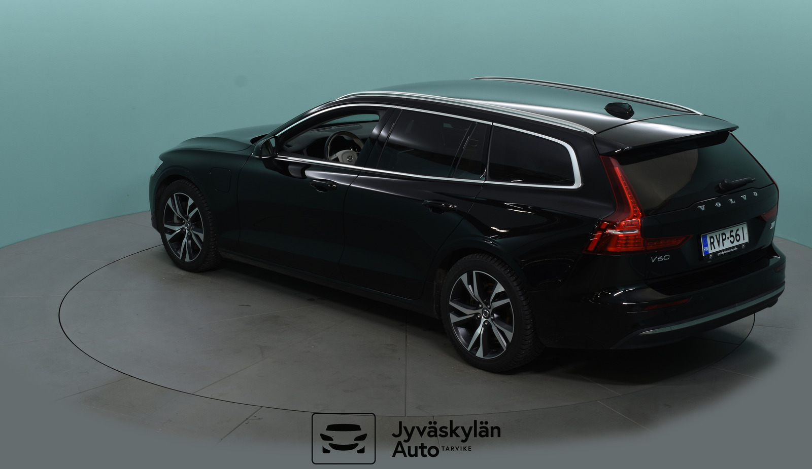 Volvo V60 2023