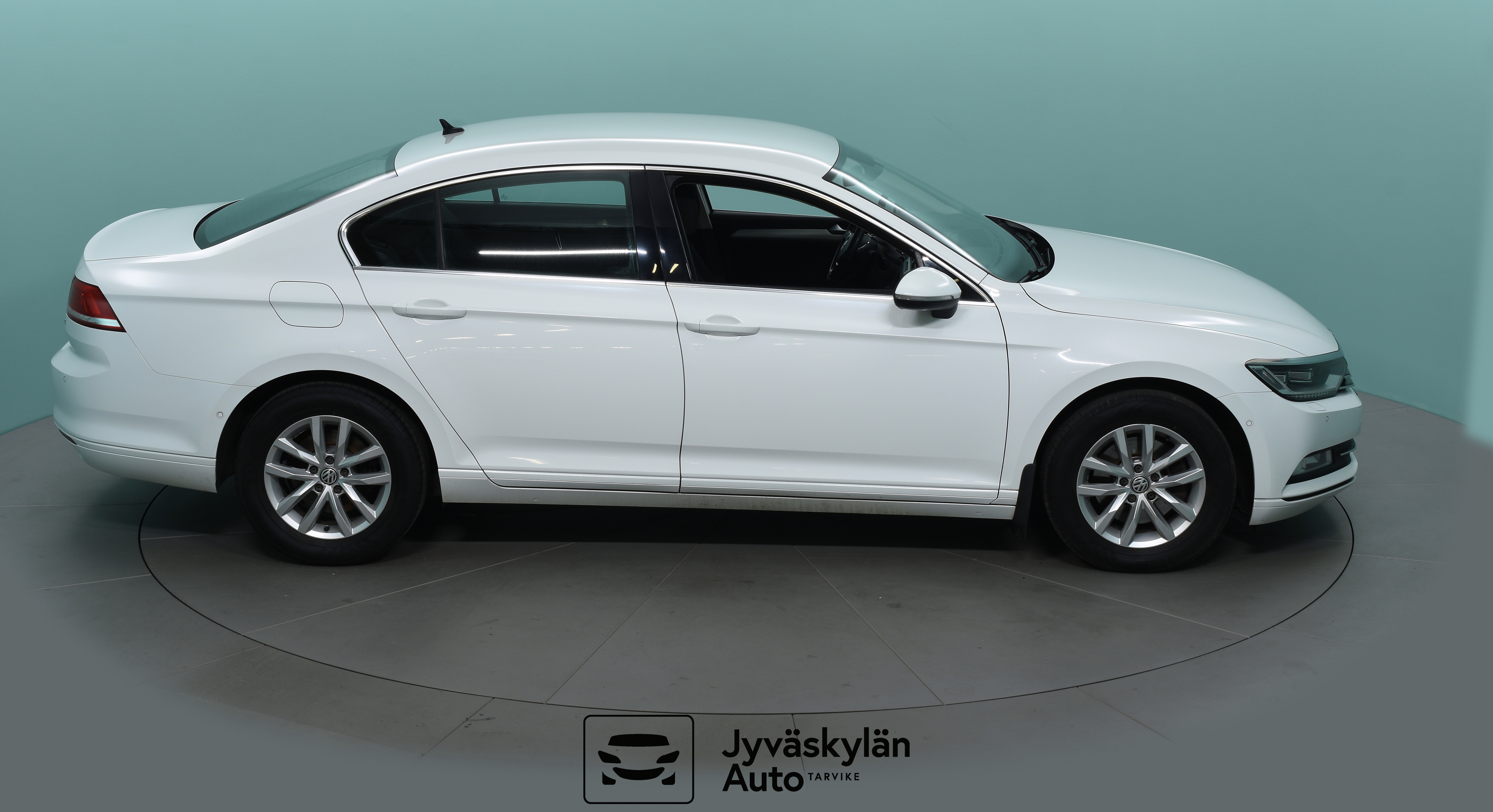 VOLKSWAGEN Passat 2017