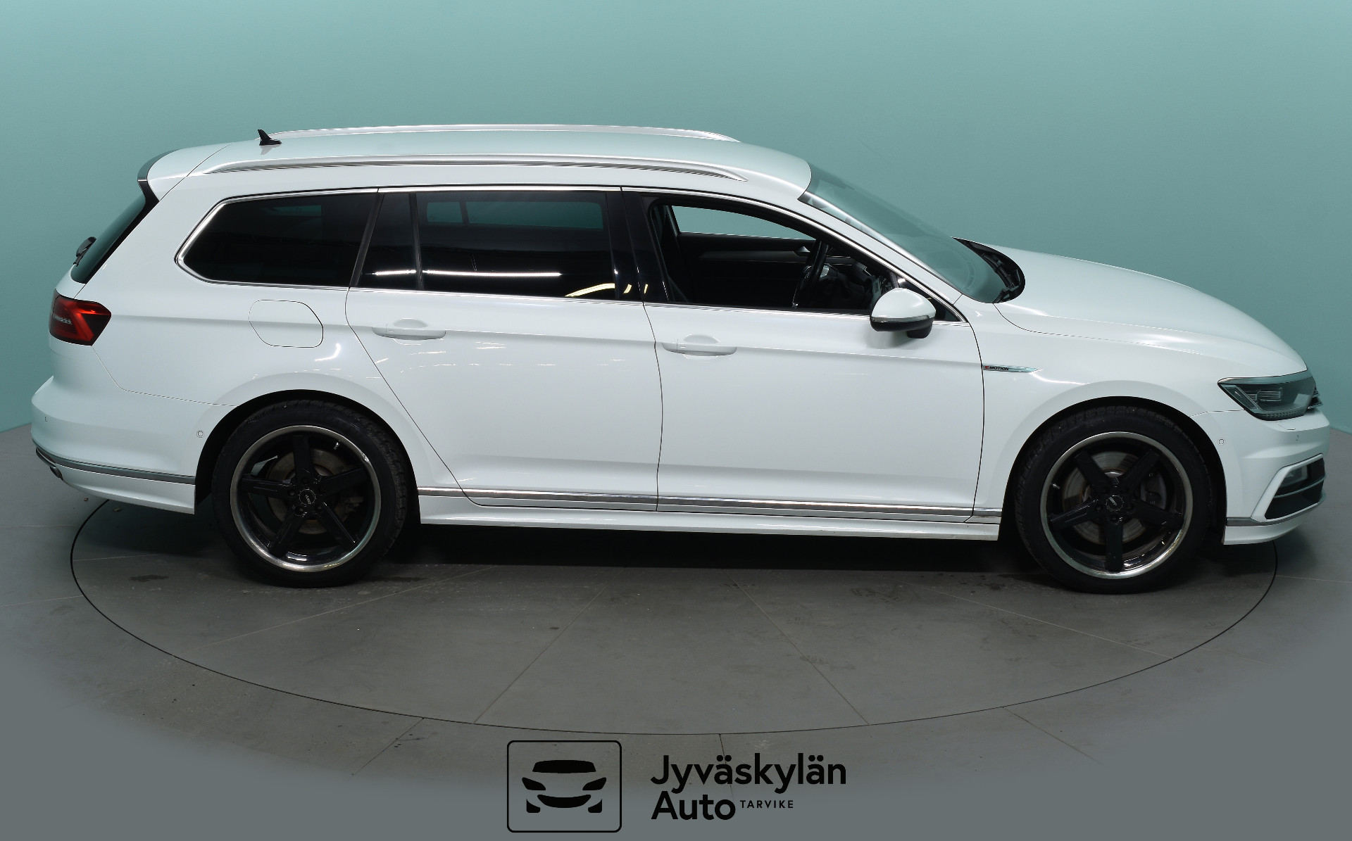 VOLKSWAGEN Passat 2017