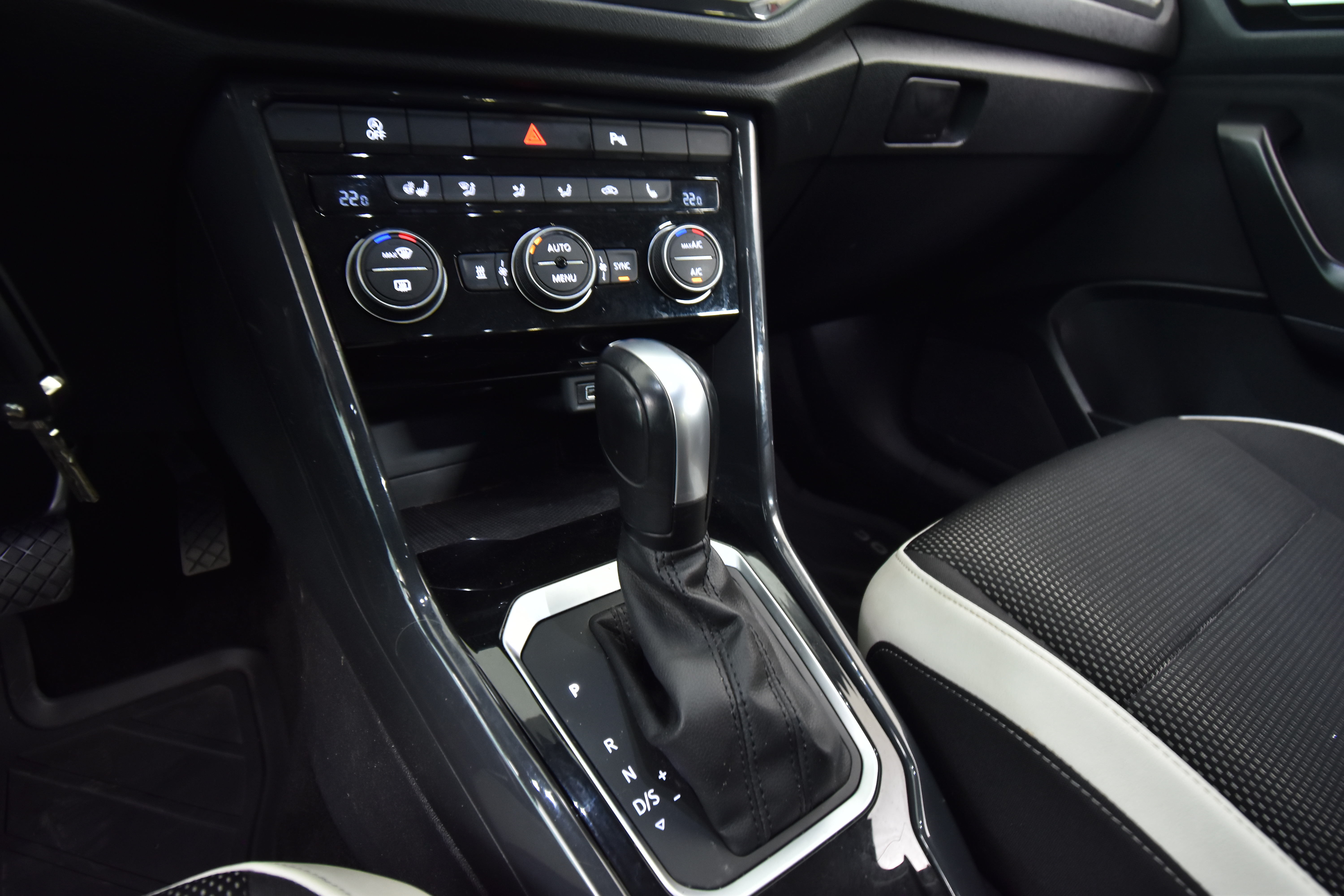 VOLKSWAGEN T-Roc 2020
