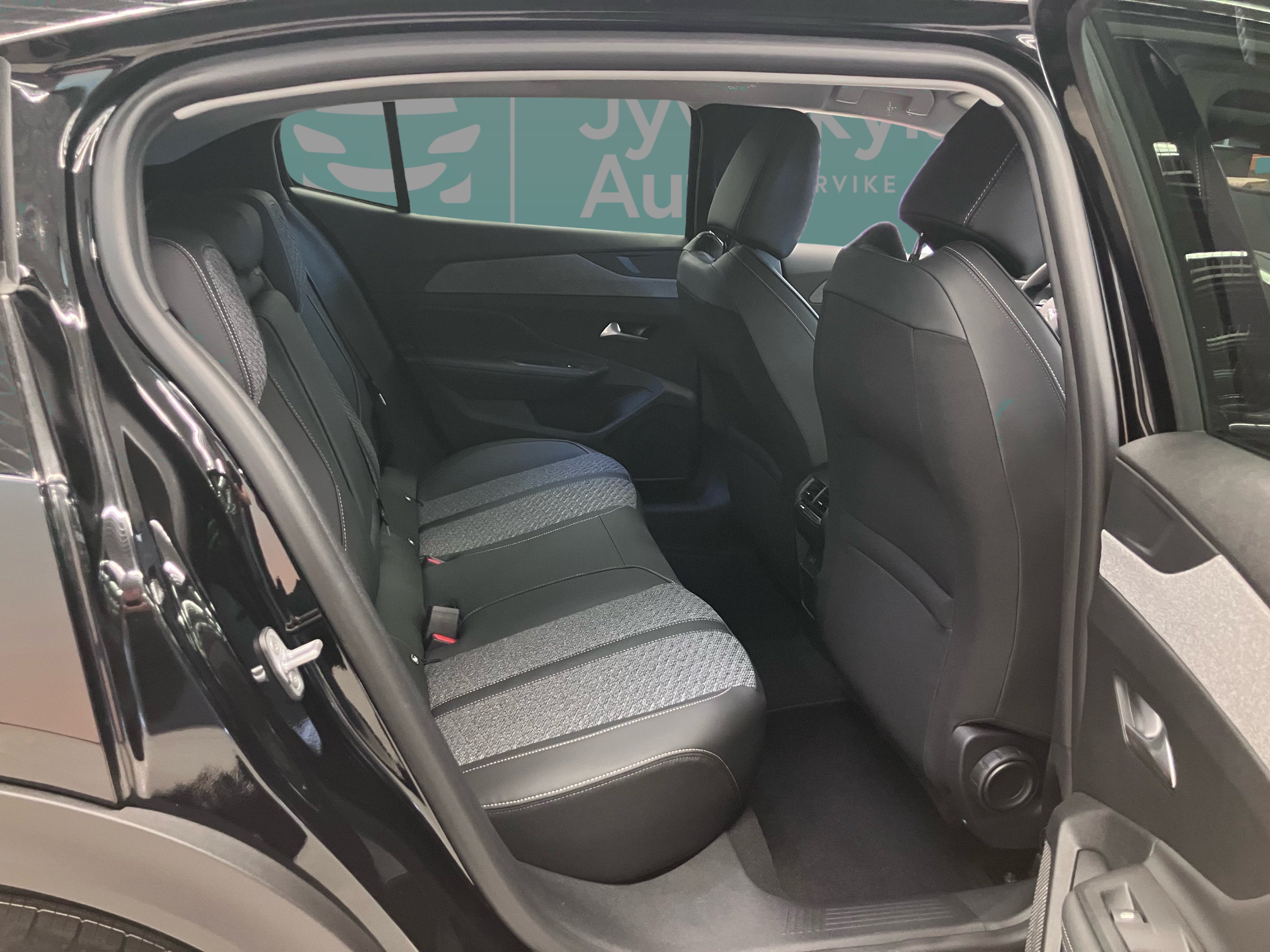 Peugeot 408 2026