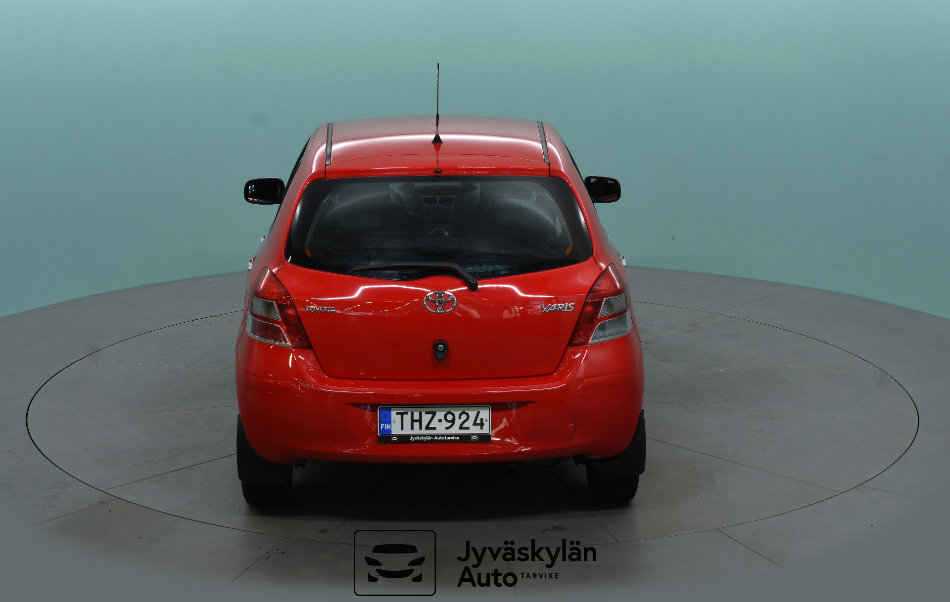 TOYOTA Yaris 2010