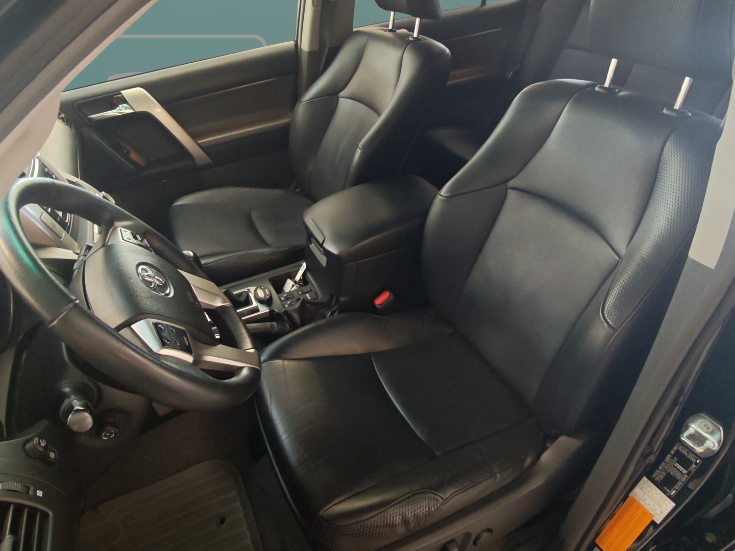 TOYOTA Land Cruiser 2010