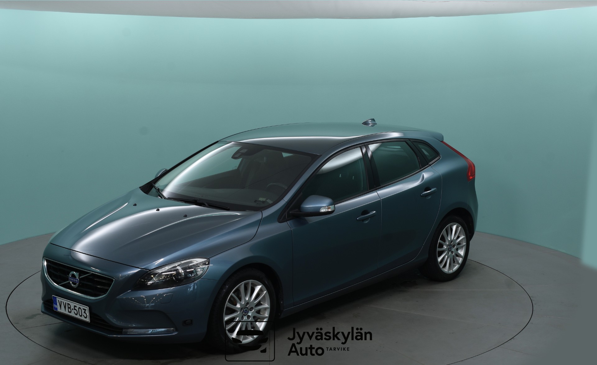 VOLVO V40 2013