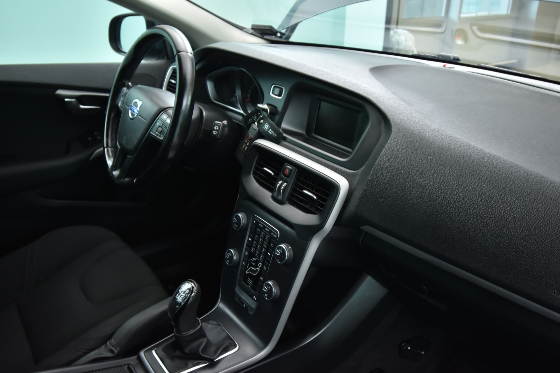VOLVO V40 2013