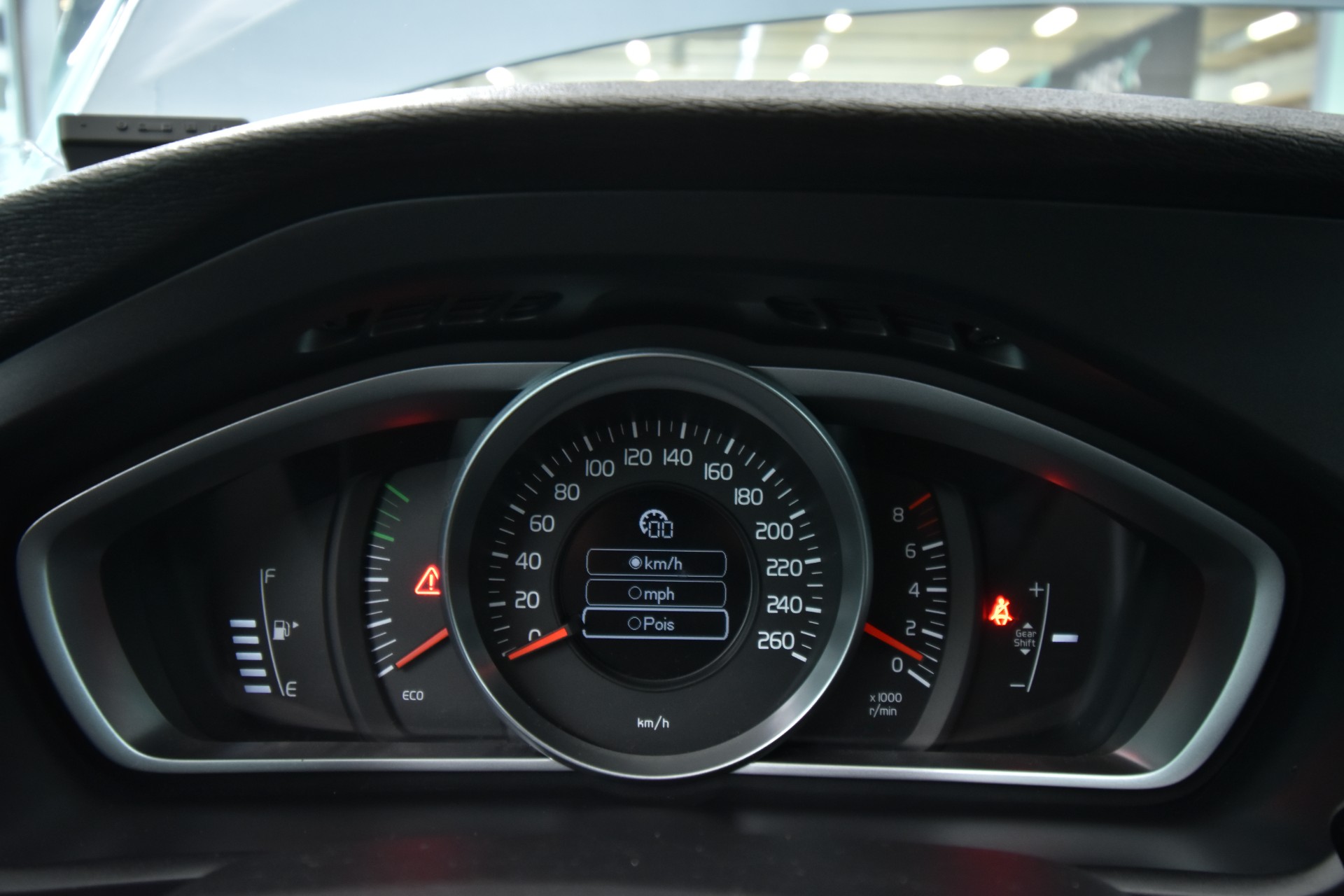 VOLVO V40 2013