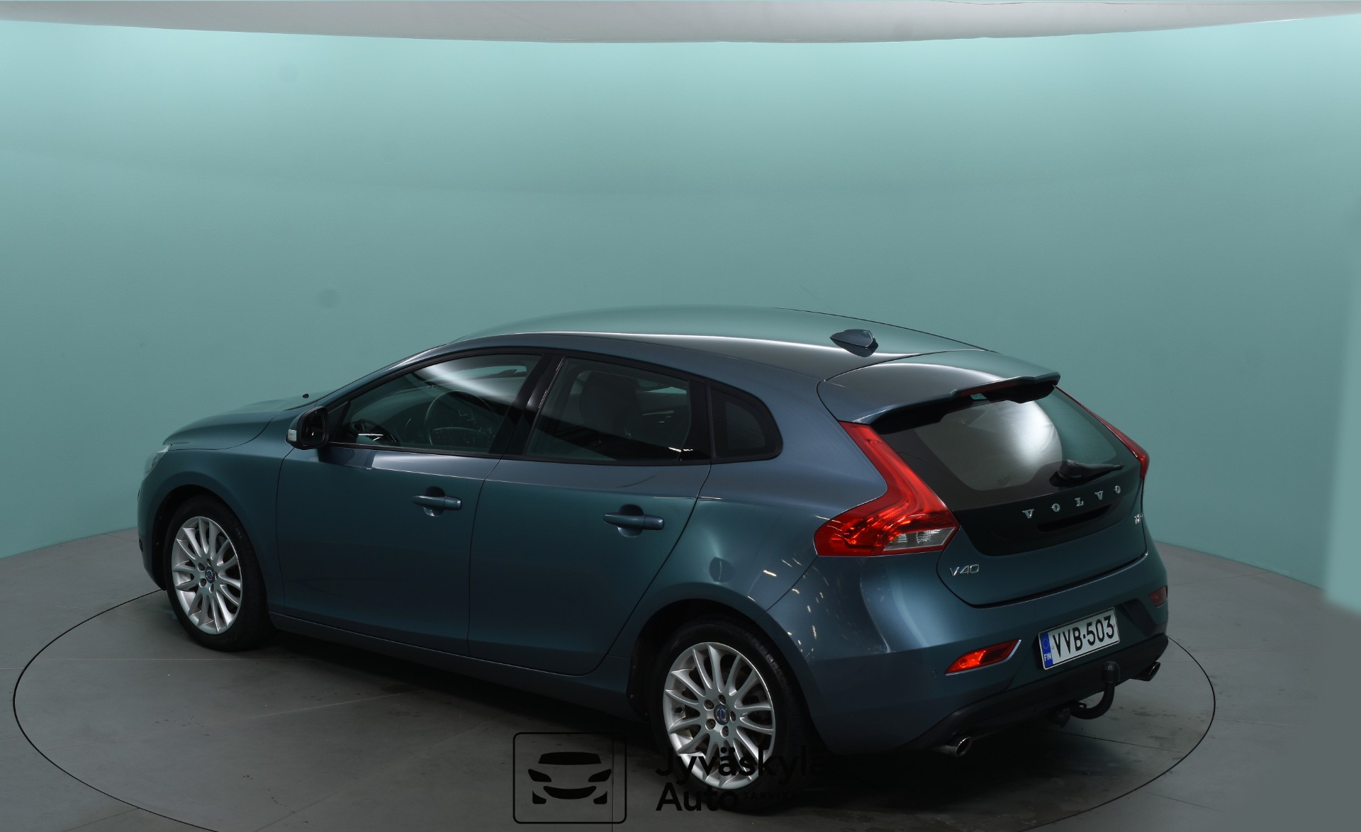 VOLVO V40 2013