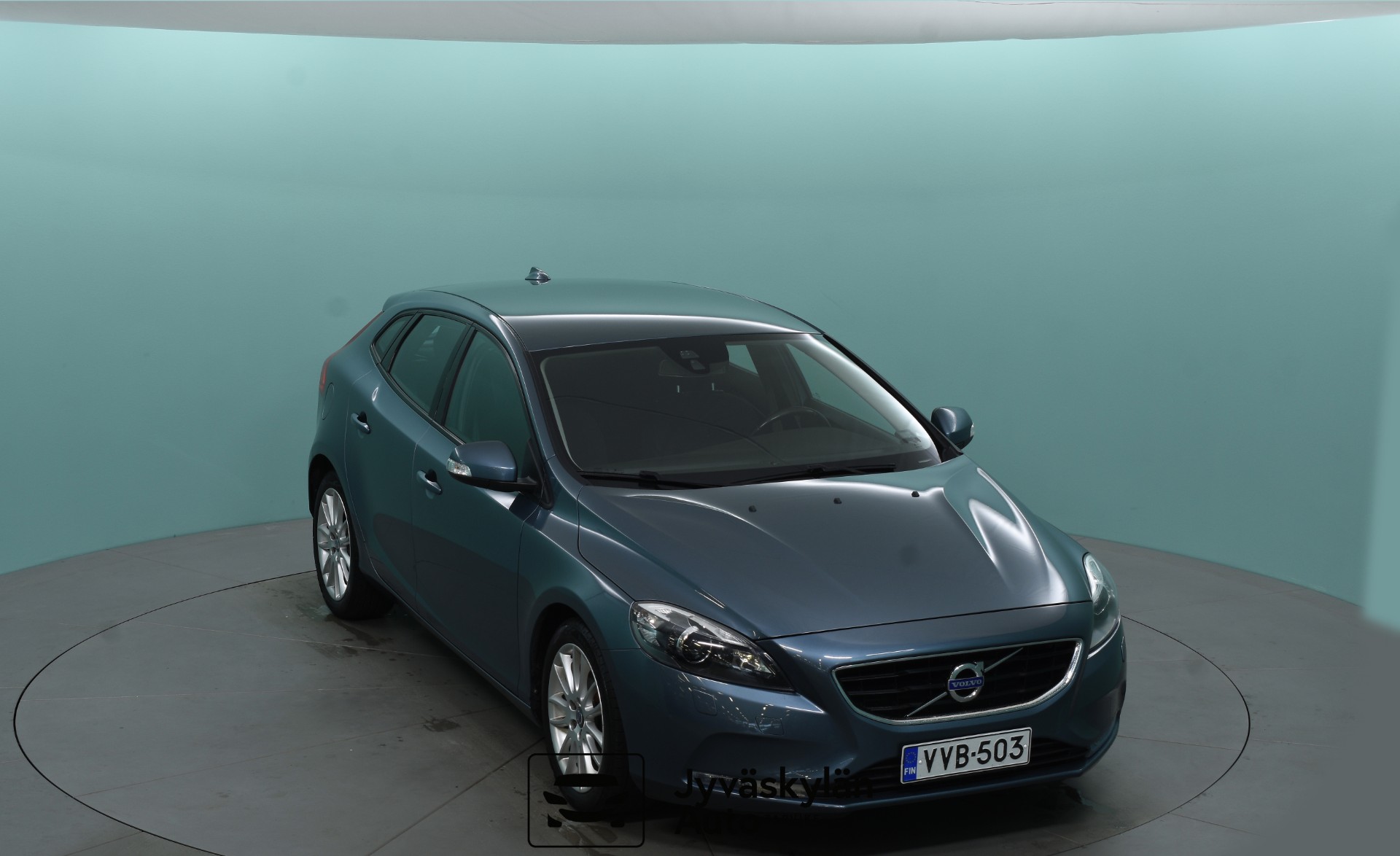 VOLVO V40 2013