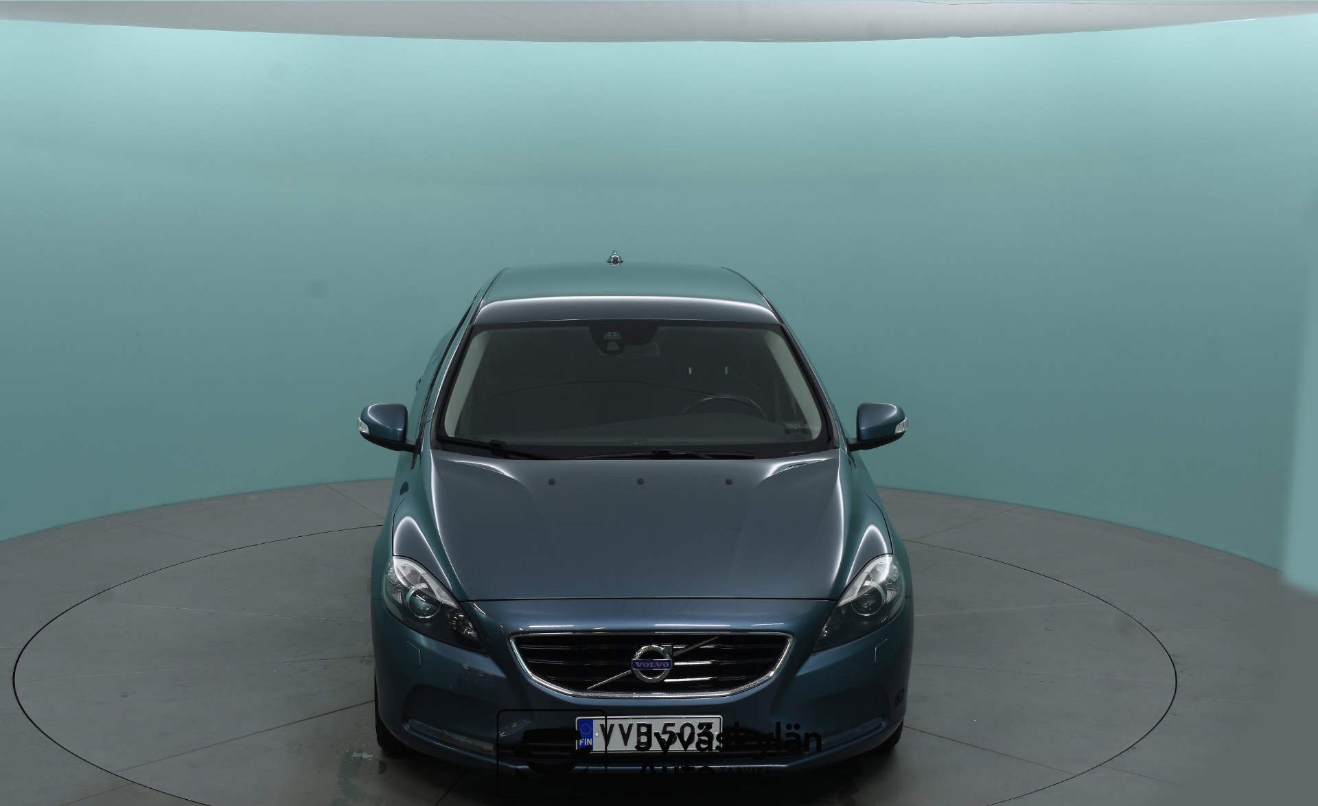 VOLVO V40 2013