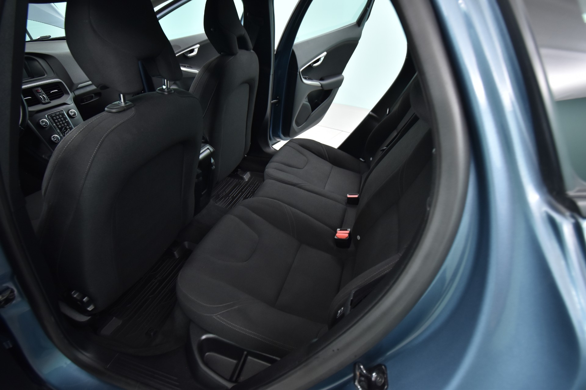 VOLVO V40 2013