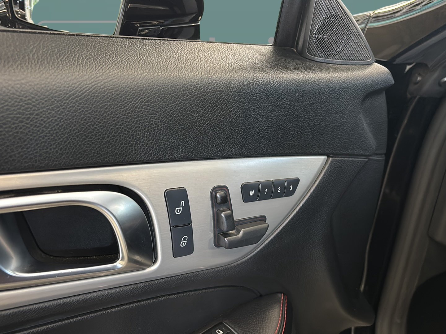 MERCEDES-BENZ SLK 2011