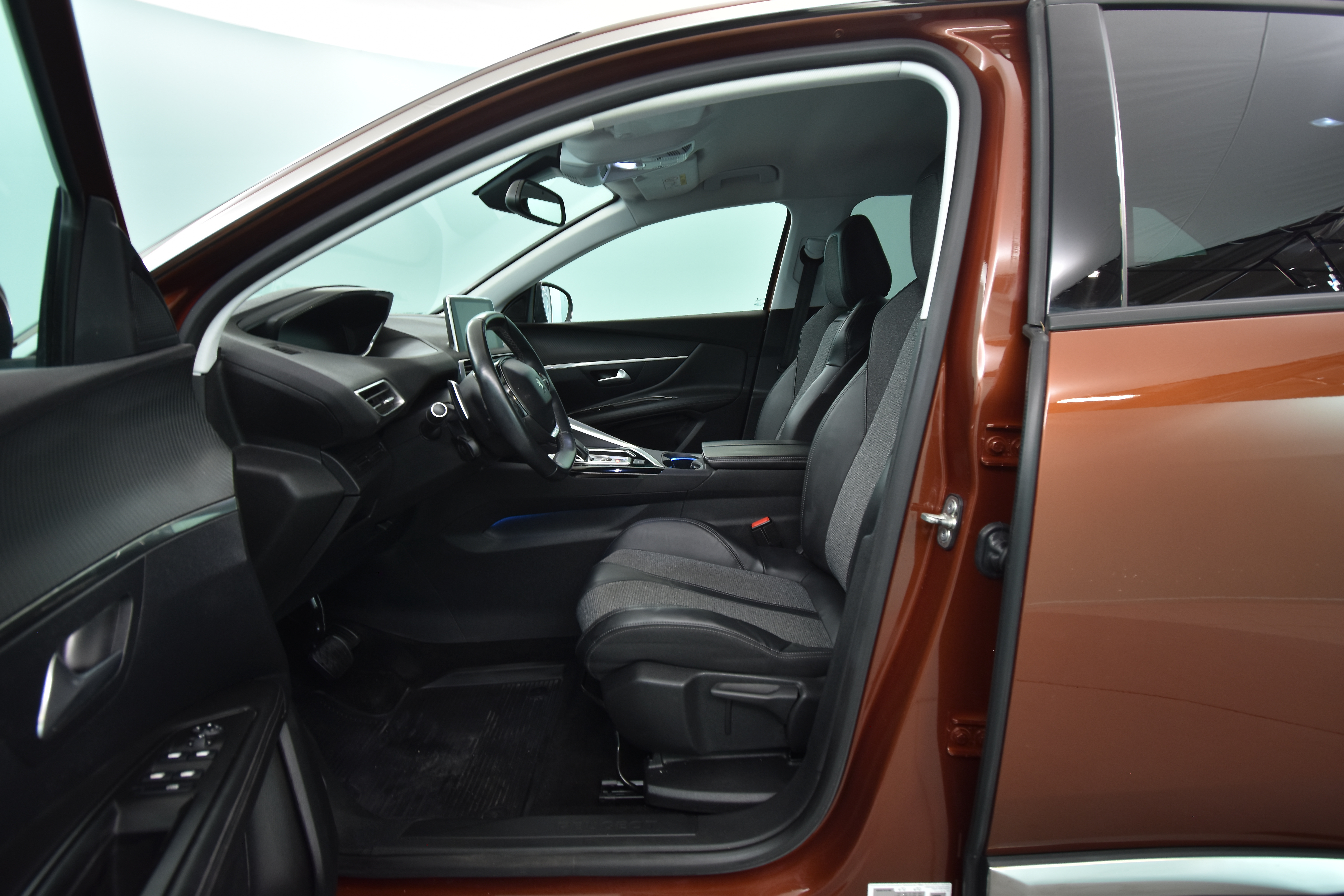 PEUGEOT 3008 2017