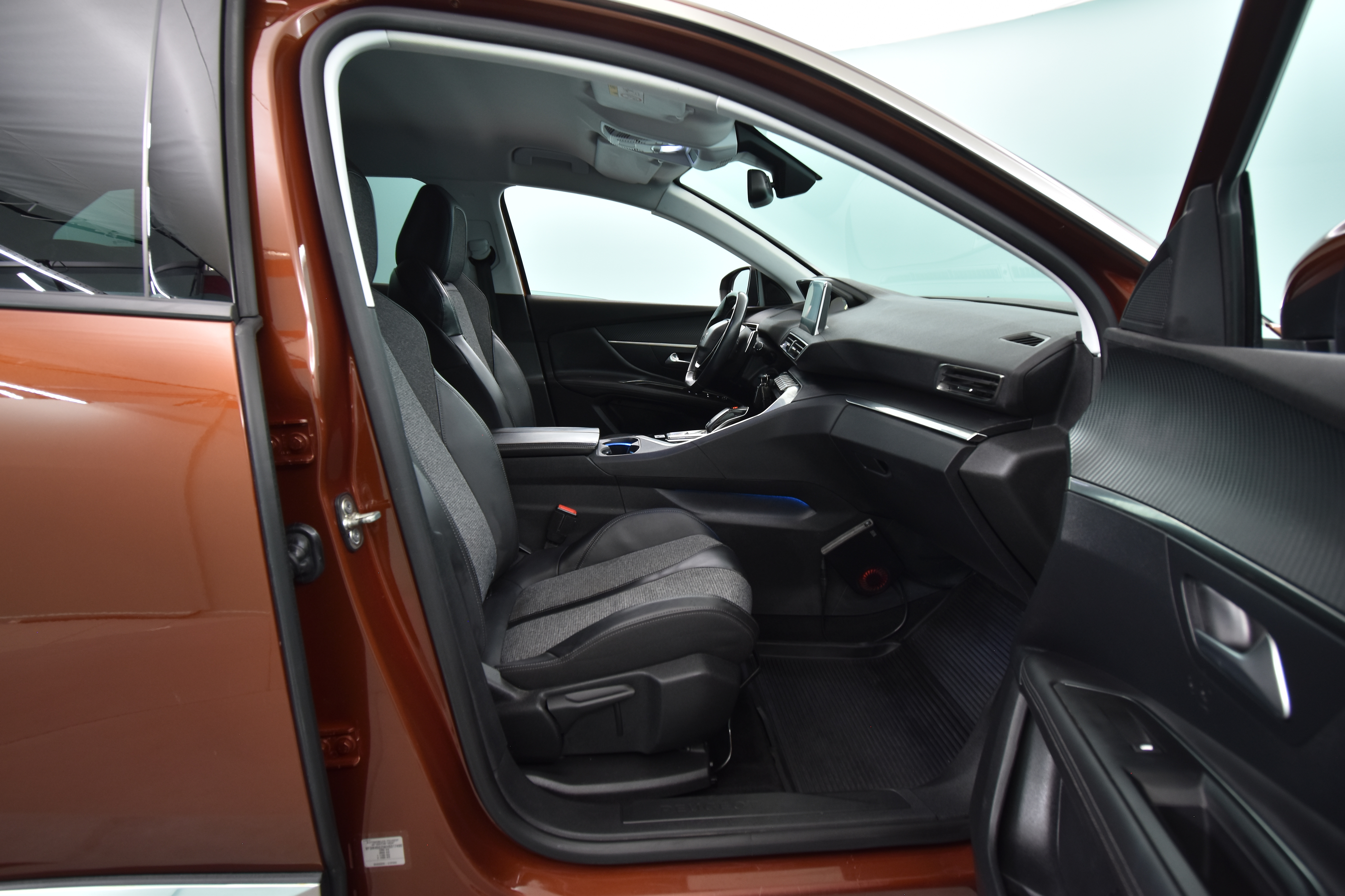 PEUGEOT 3008 2017
