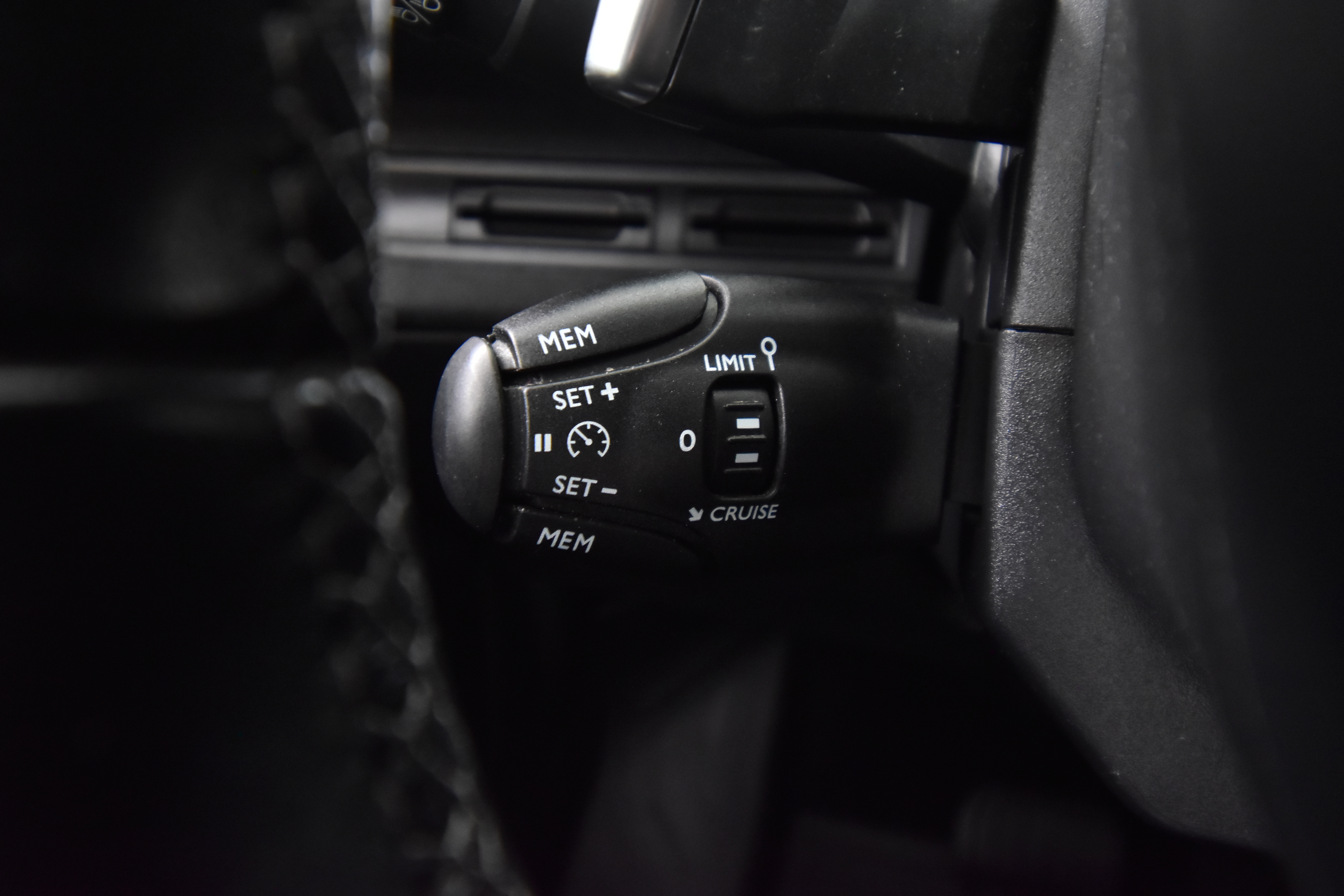 PEUGEOT 3008 2017