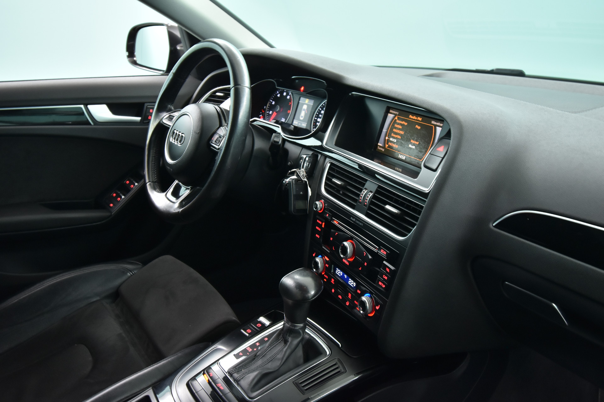 AUDI A4 2014