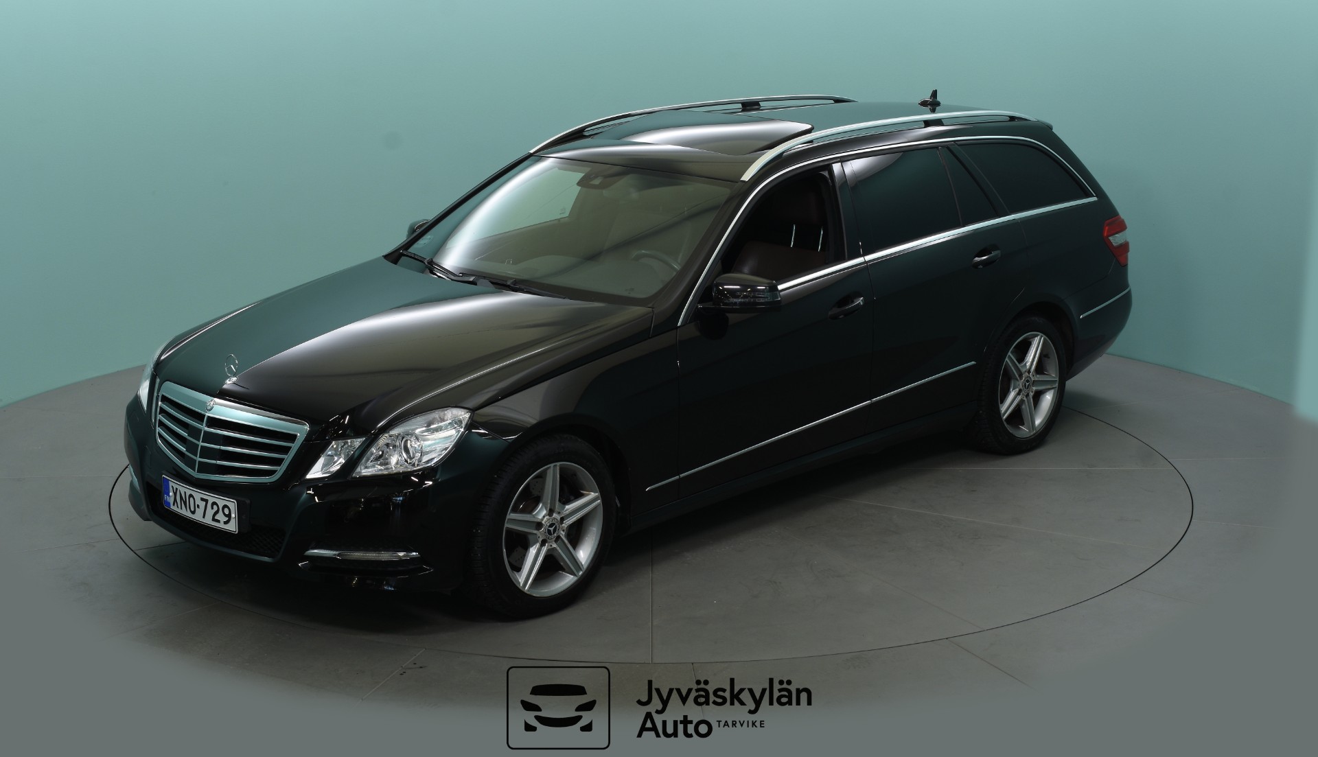 MERCEDES-BENZ E 2011