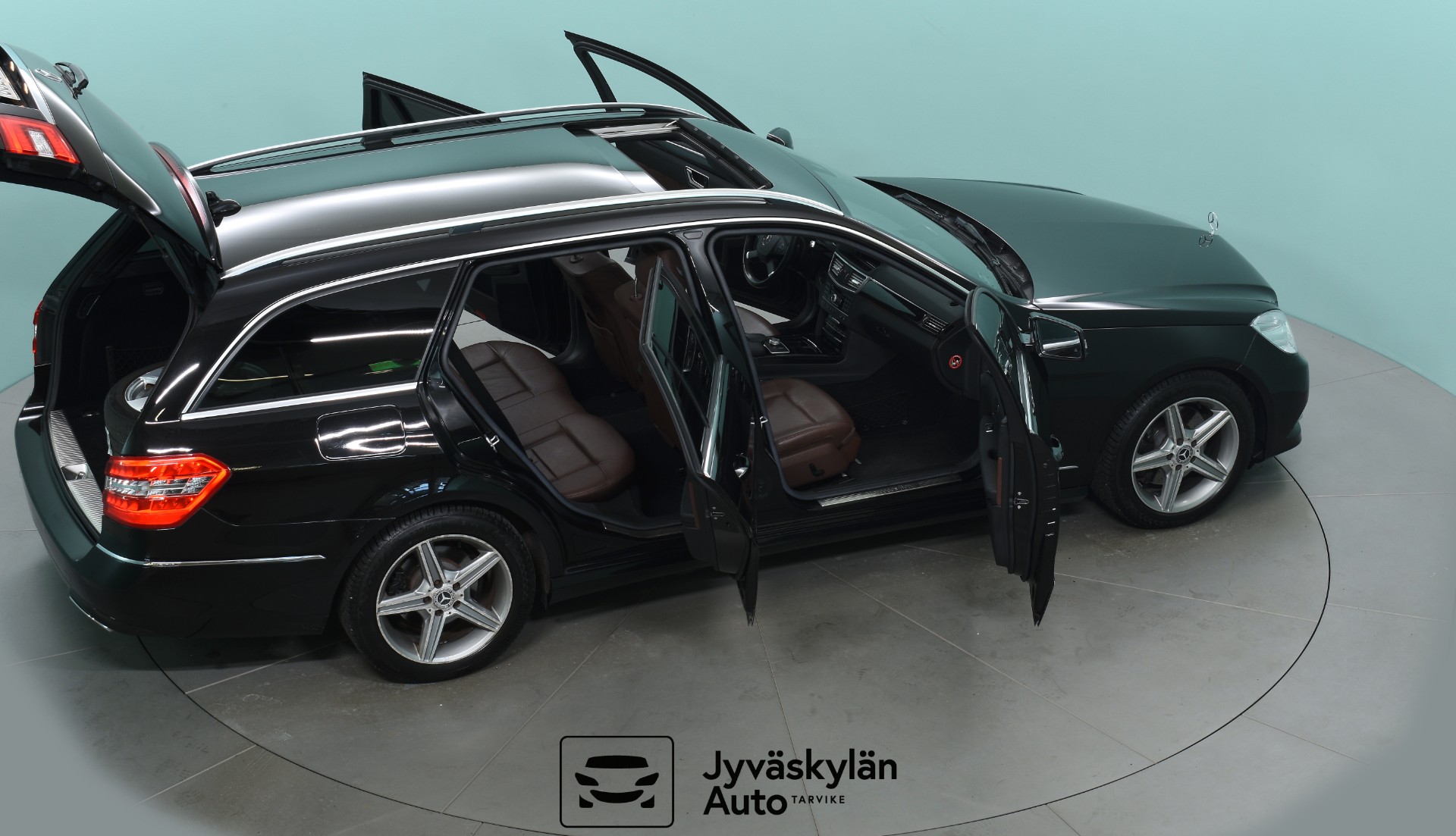 MERCEDES-BENZ E 2011